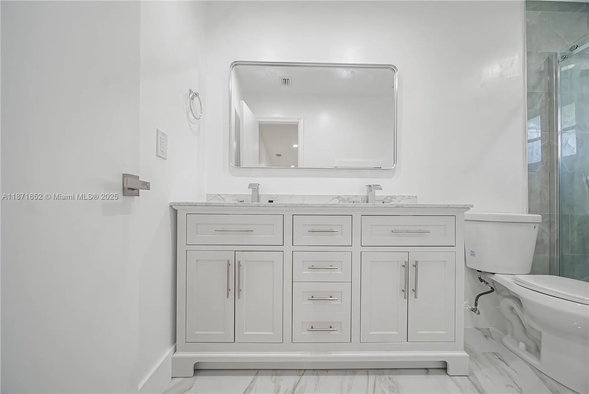 Property Slideshow image 19 of 46 | 2106 alfred dr, Boynton Beach, FL, 33426