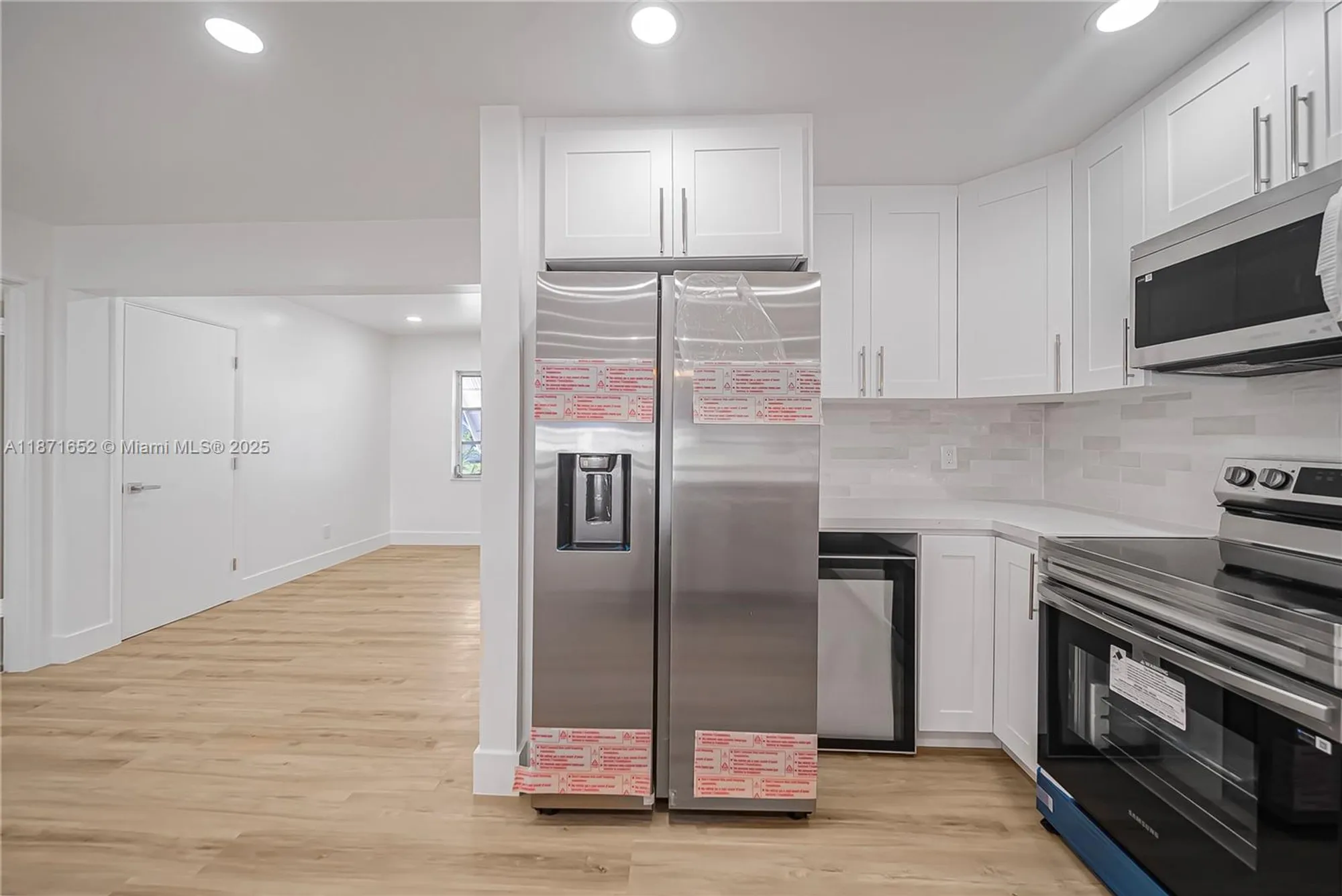 Property Slideshow image 12 of 46 | 2106 alfred dr, Boynton Beach, FL, 33426