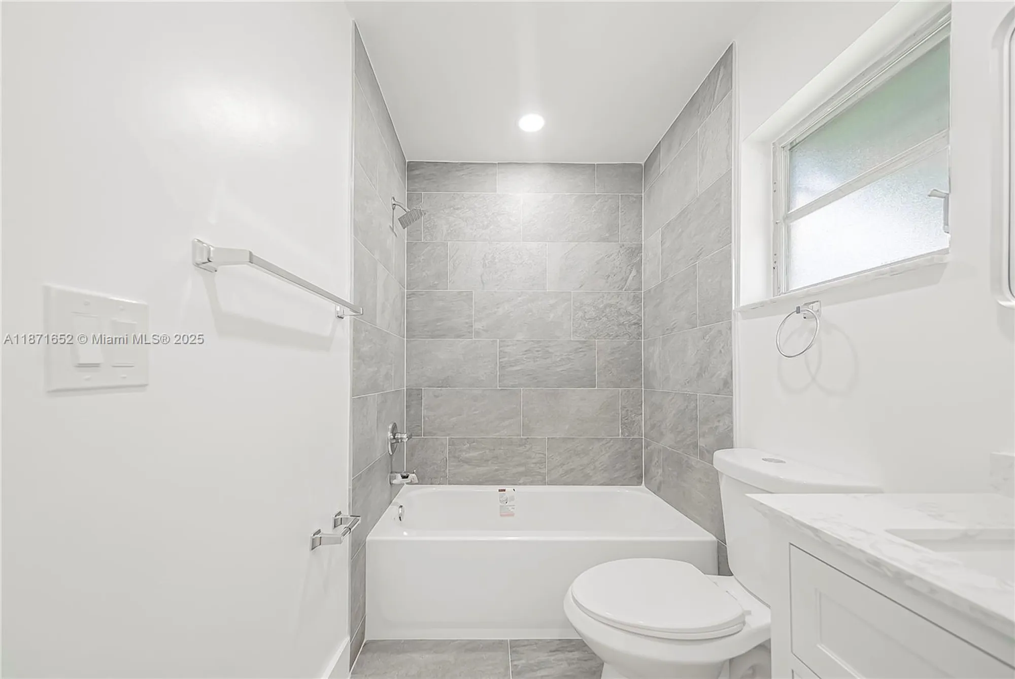 Property Slideshow image 26 of 46 | 2106 alfred dr, Boynton Beach, FL, 33426