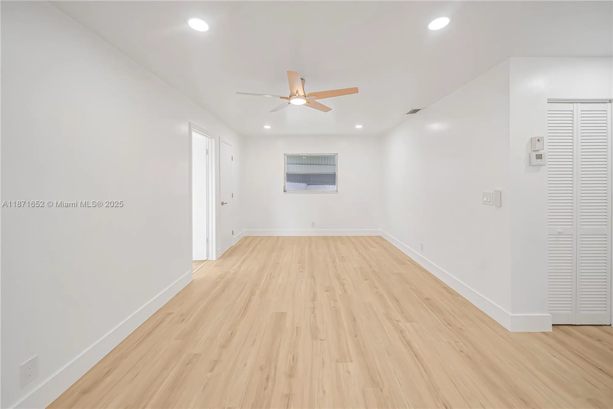 Property Slideshow image 21 of 46 | 2106 alfred dr, Boynton Beach, FL, 33426