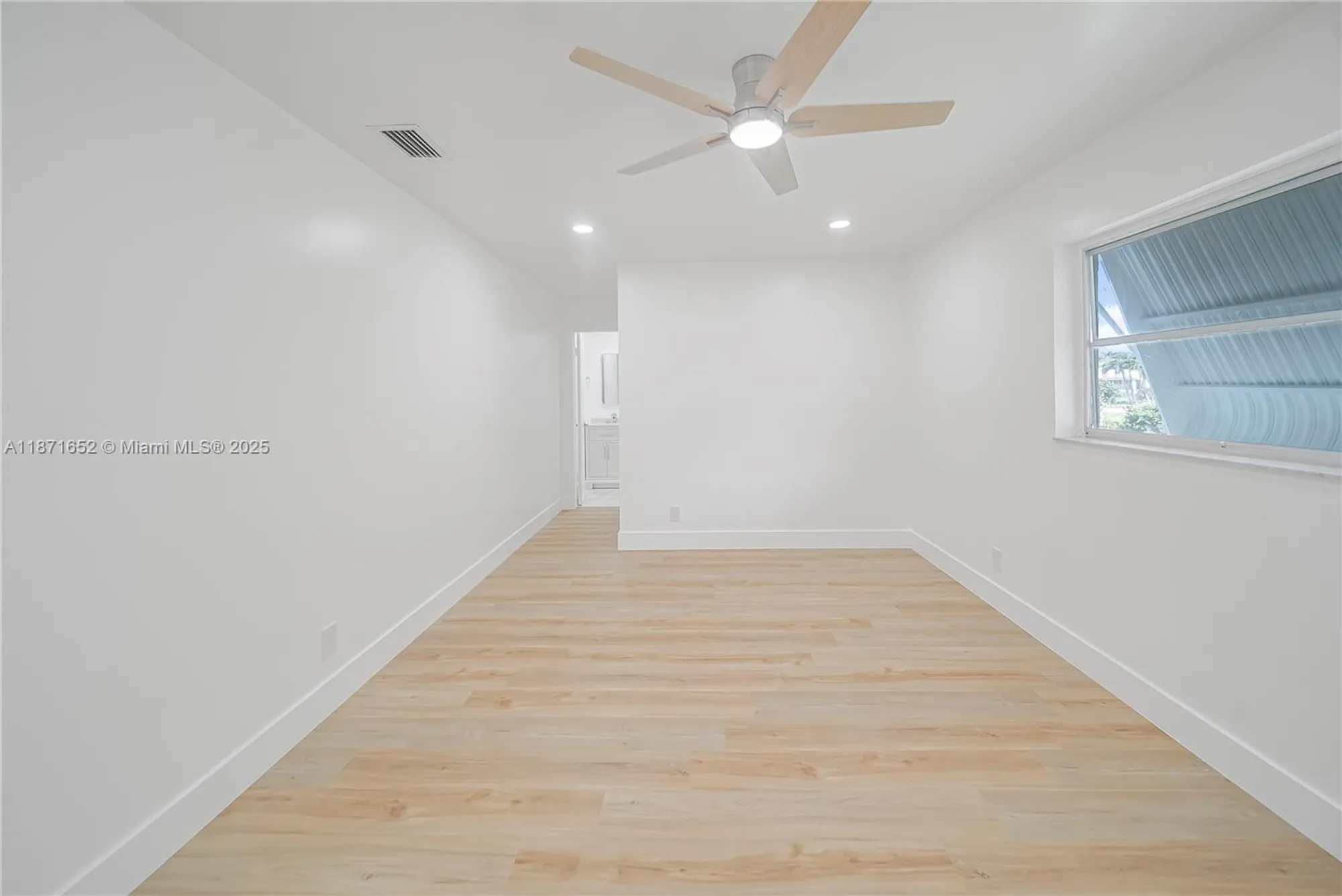 Property Slideshow image 34 of 46 | 2106 alfred dr, Boynton Beach, FL, 33426