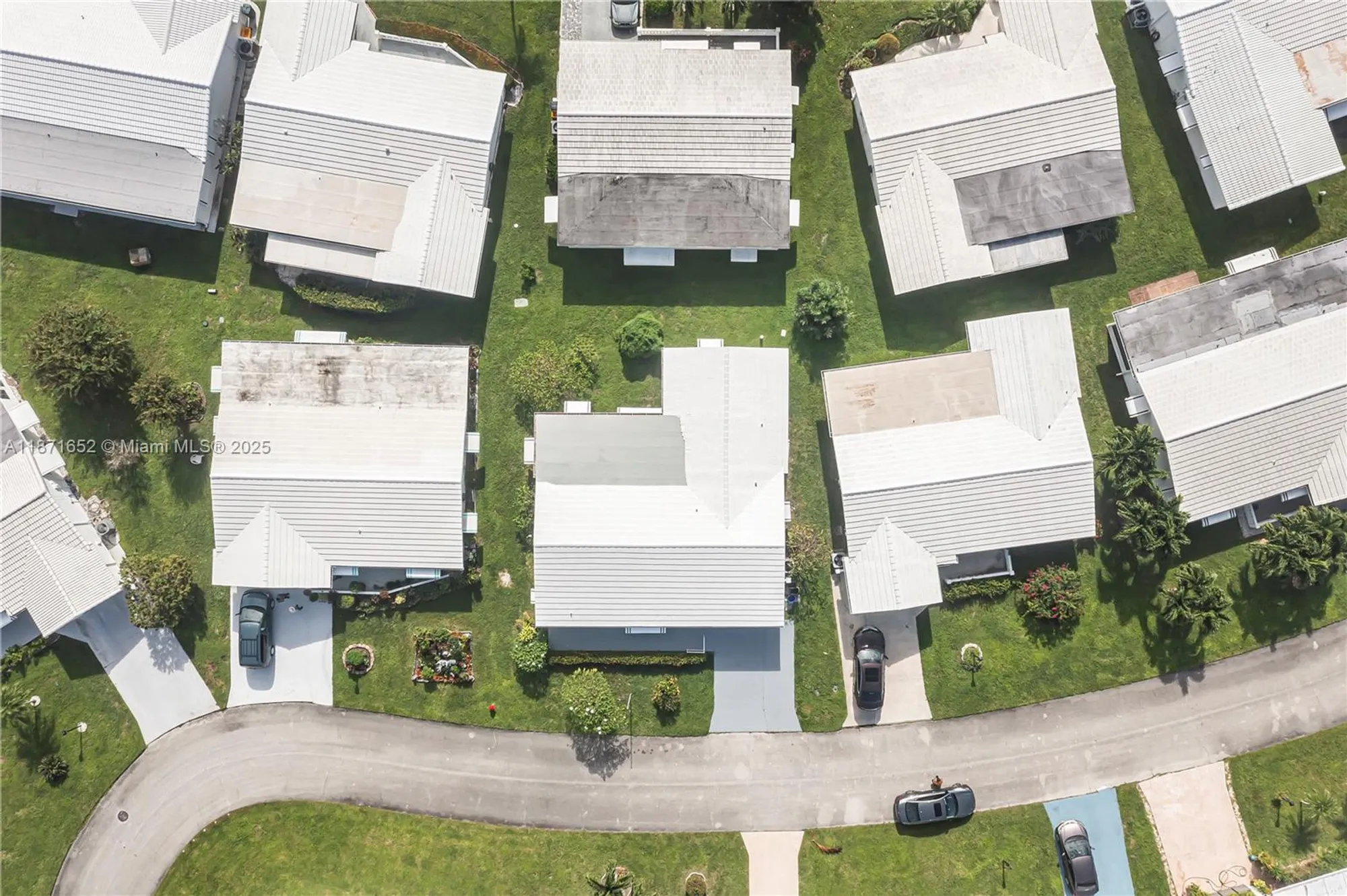 Property Slideshow image 38 of 46 | 2106 alfred dr, Boynton Beach, FL, 33426