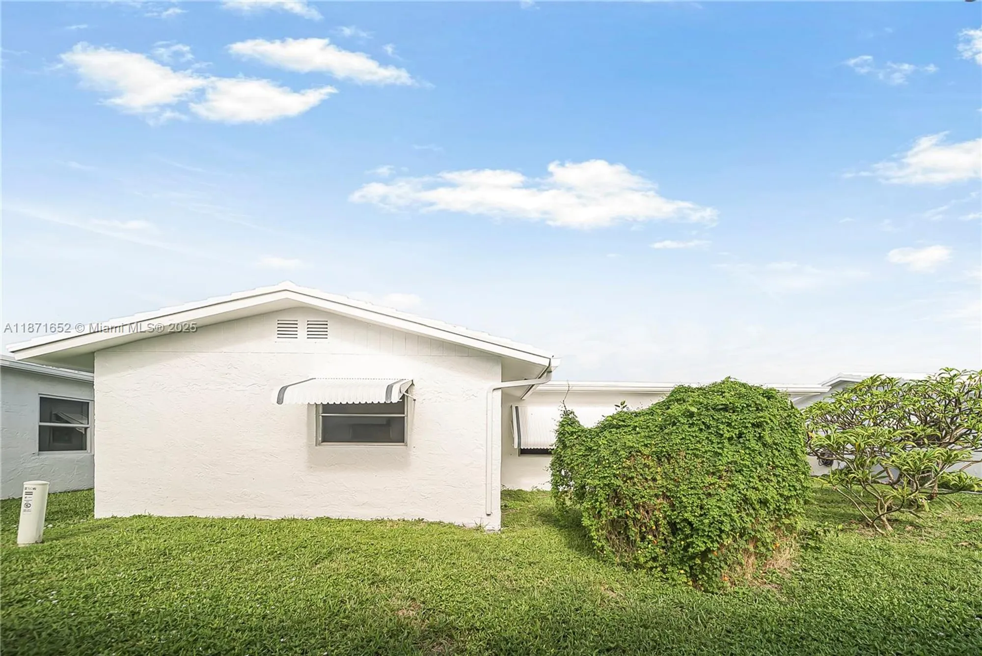 Property Slideshow image 43 of 46 | 2106 alfred dr, Boynton Beach, FL, 33426