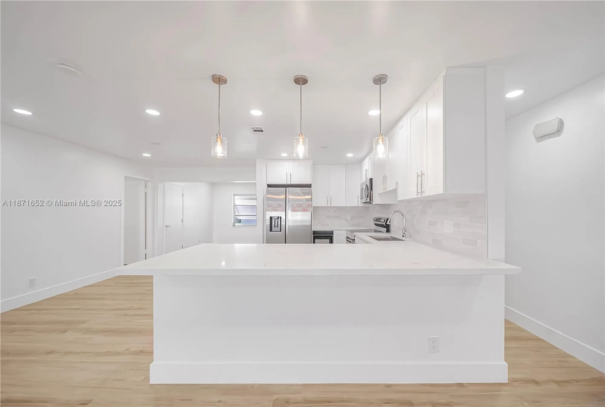 Property Slideshow image 7 of 46 | 2106 alfred dr, Boynton Beach, FL, 33426