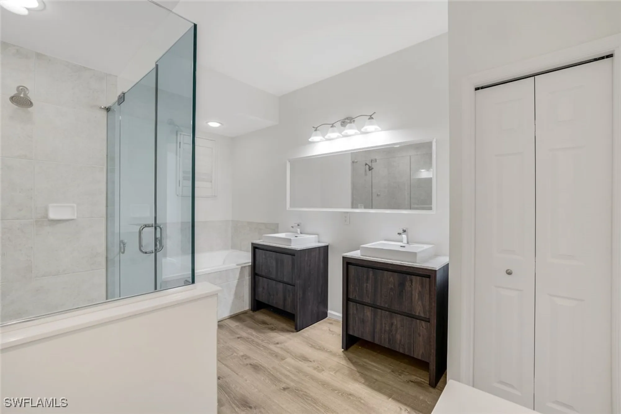 Property Slideshow image 15 of 31 | 6875 ascot dr # 6, Naples, FL, 34113