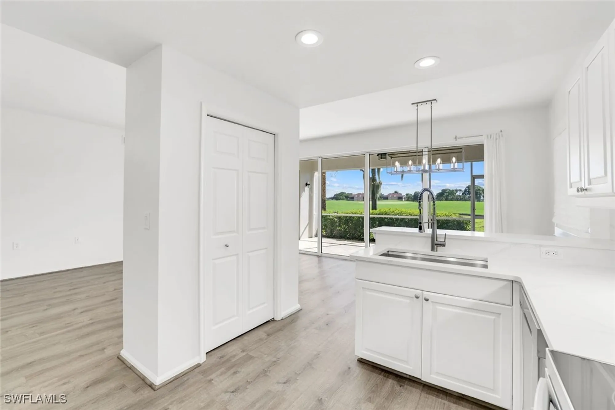 Property Slideshow image 10 of 31 | 6875 ascot dr # 6, Naples, FL, 34113