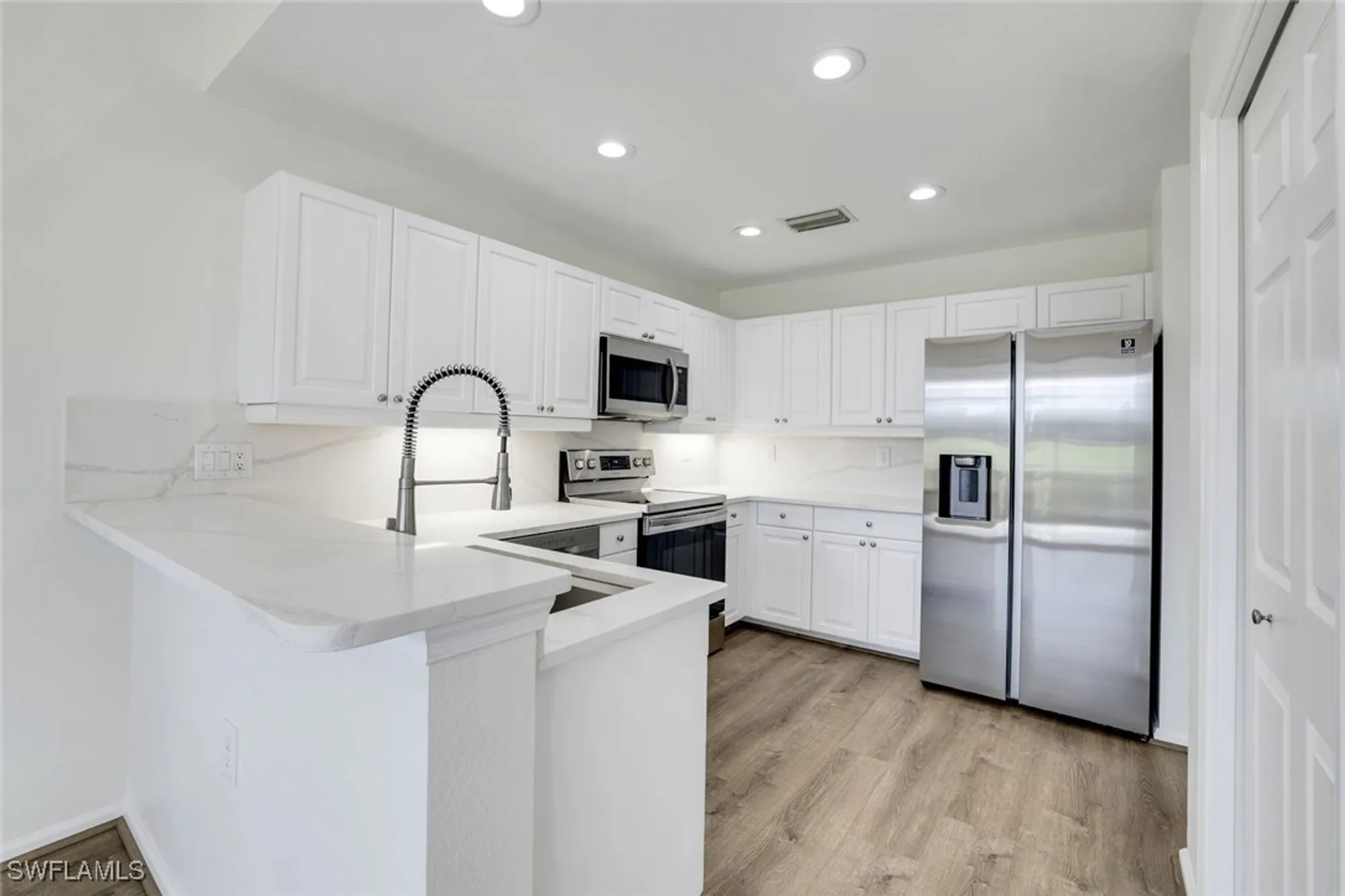 Property Slideshow image 3 of 31 | 6875 ascot dr # 6, Naples, FL, 34113