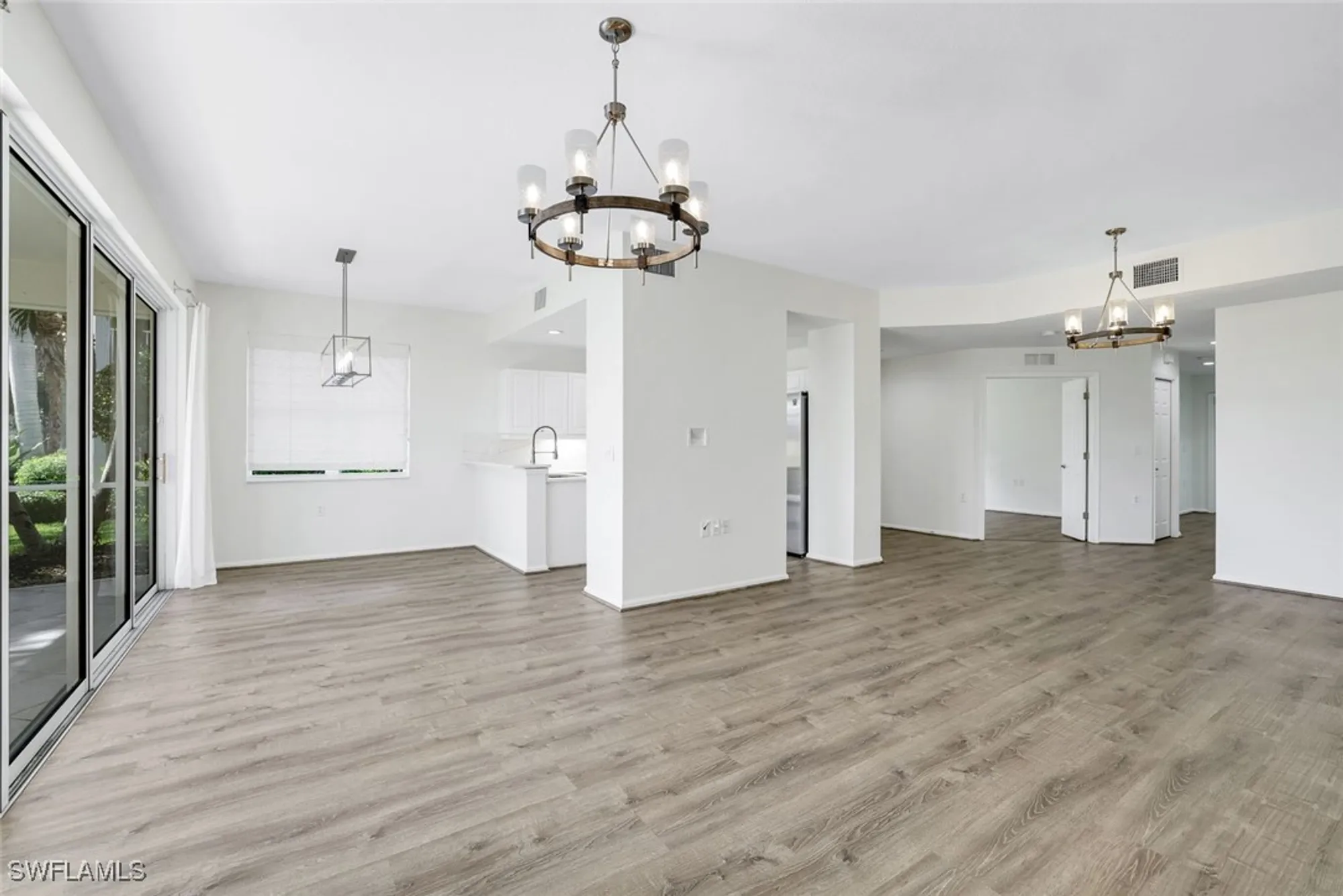 Property Slideshow image 9 of 31 | 6875 ascot dr # 6, Naples, FL, 34113