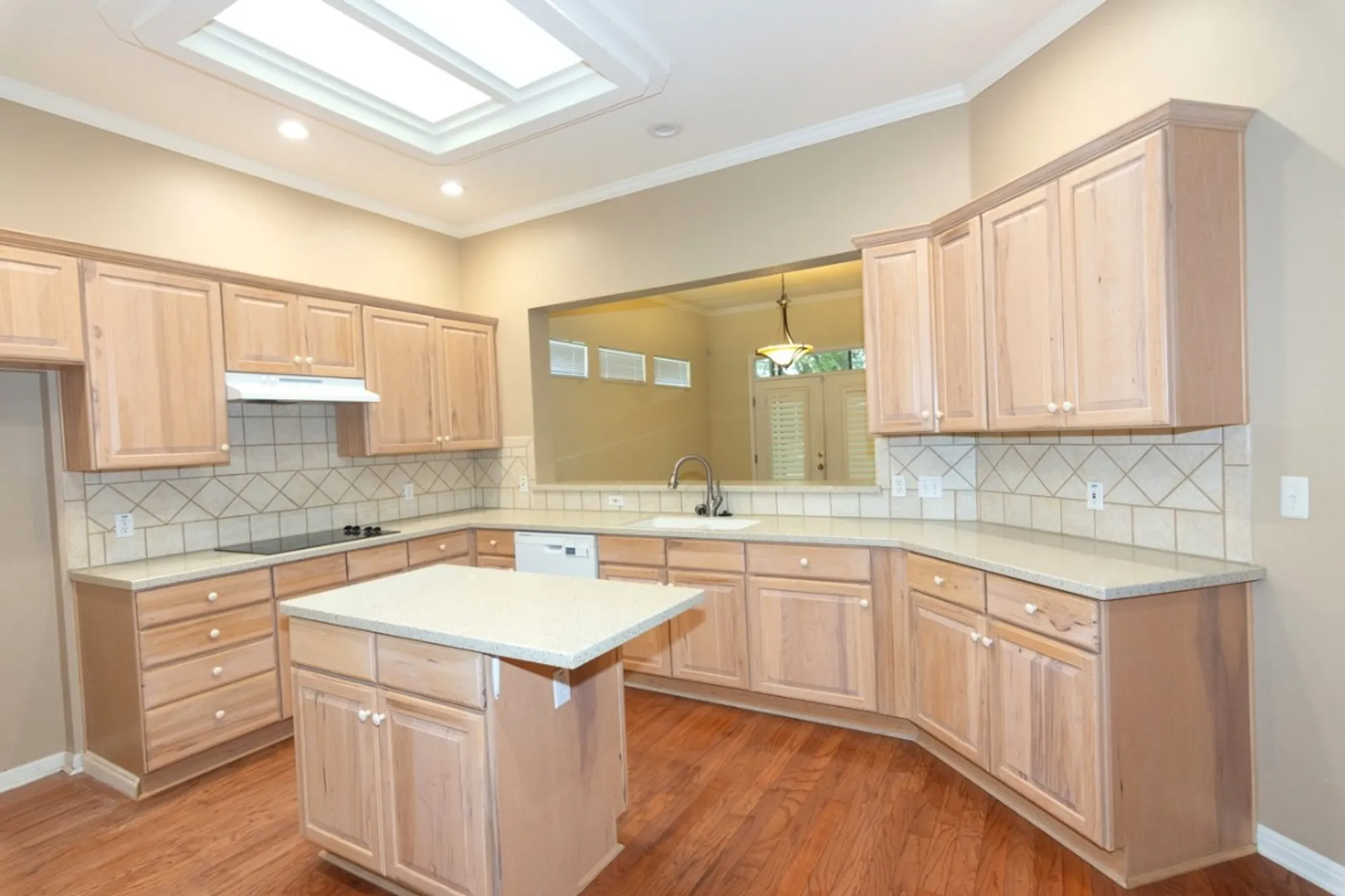 Property Slideshow image 15 of 32 | 102 harness ln, Georgetown, TX, 78633