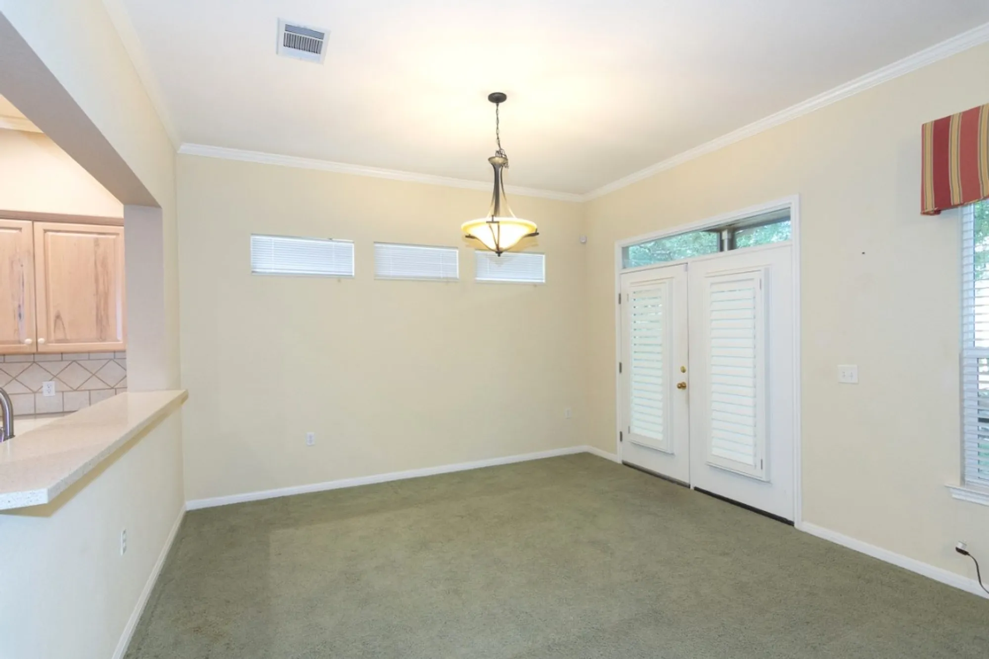 Property Slideshow image 10 of 32 | 102 harness ln, Georgetown, TX, 78633