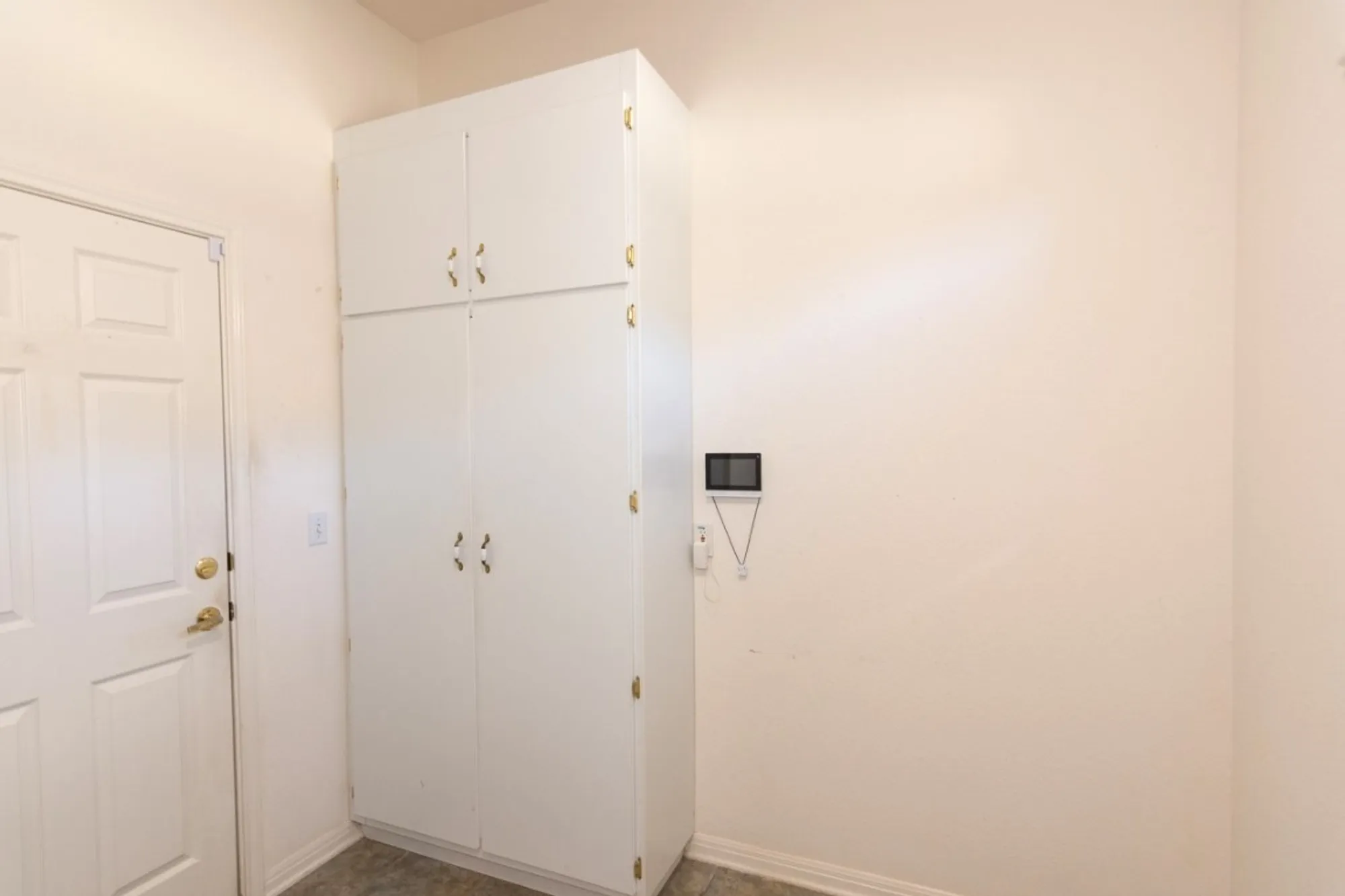 Property Slideshow image 27 of 32 | 102 harness ln, Georgetown, TX, 78633