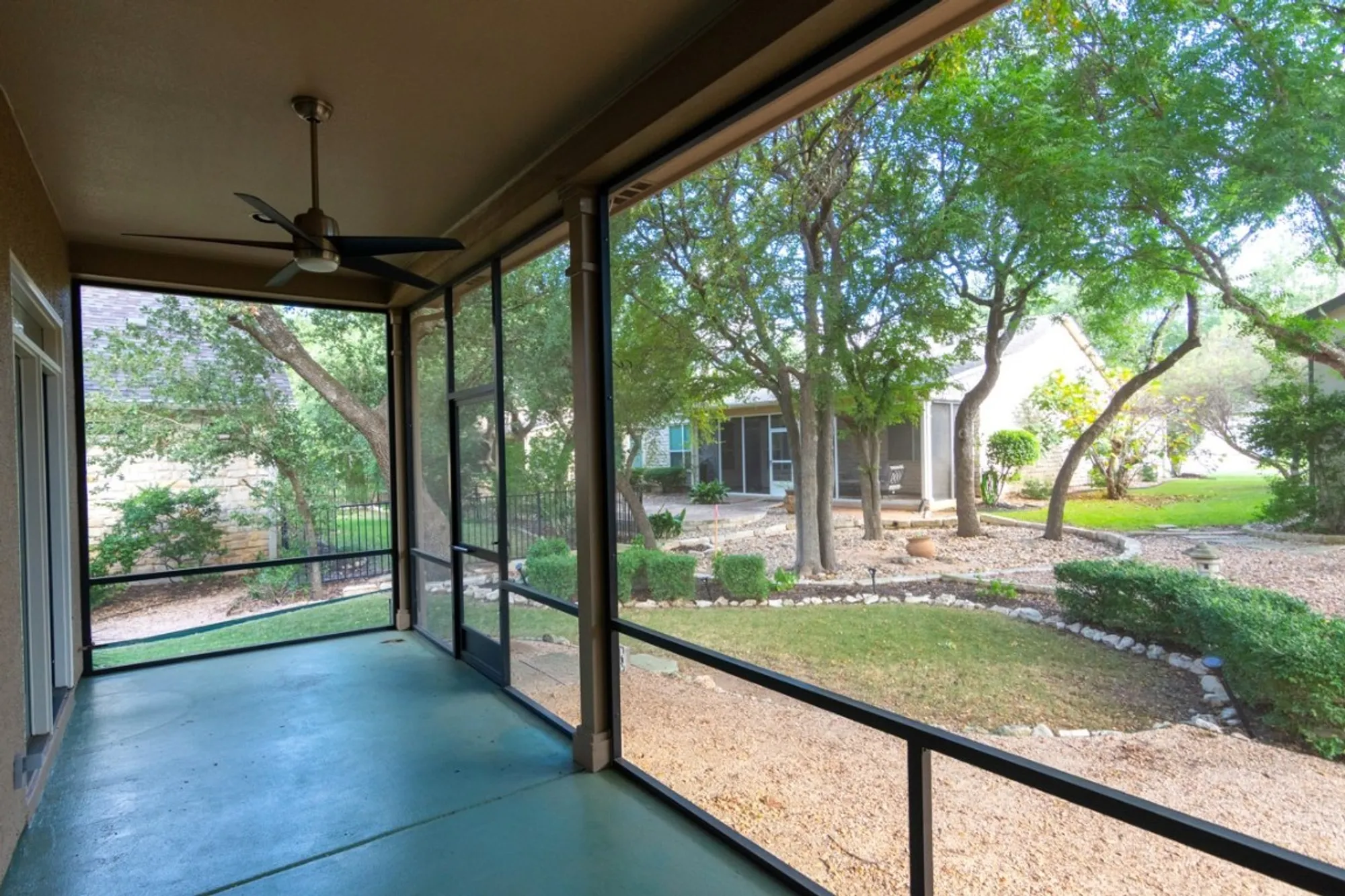 Property Slideshow image 29 of 32 | 102 harness ln, Georgetown, TX, 78633