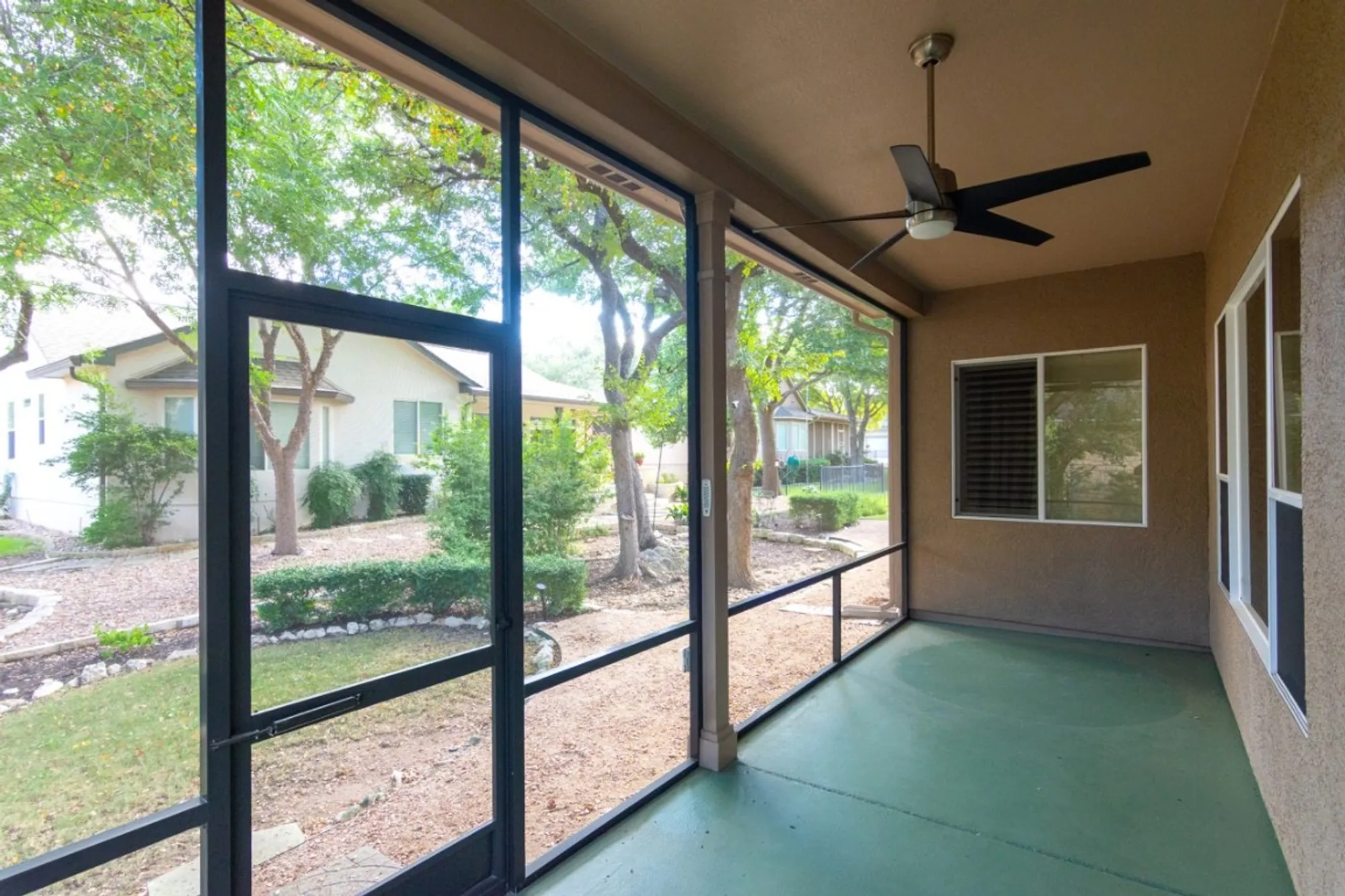 Property Slideshow image 30 of 32 | 102 harness ln, Georgetown, TX, 78633