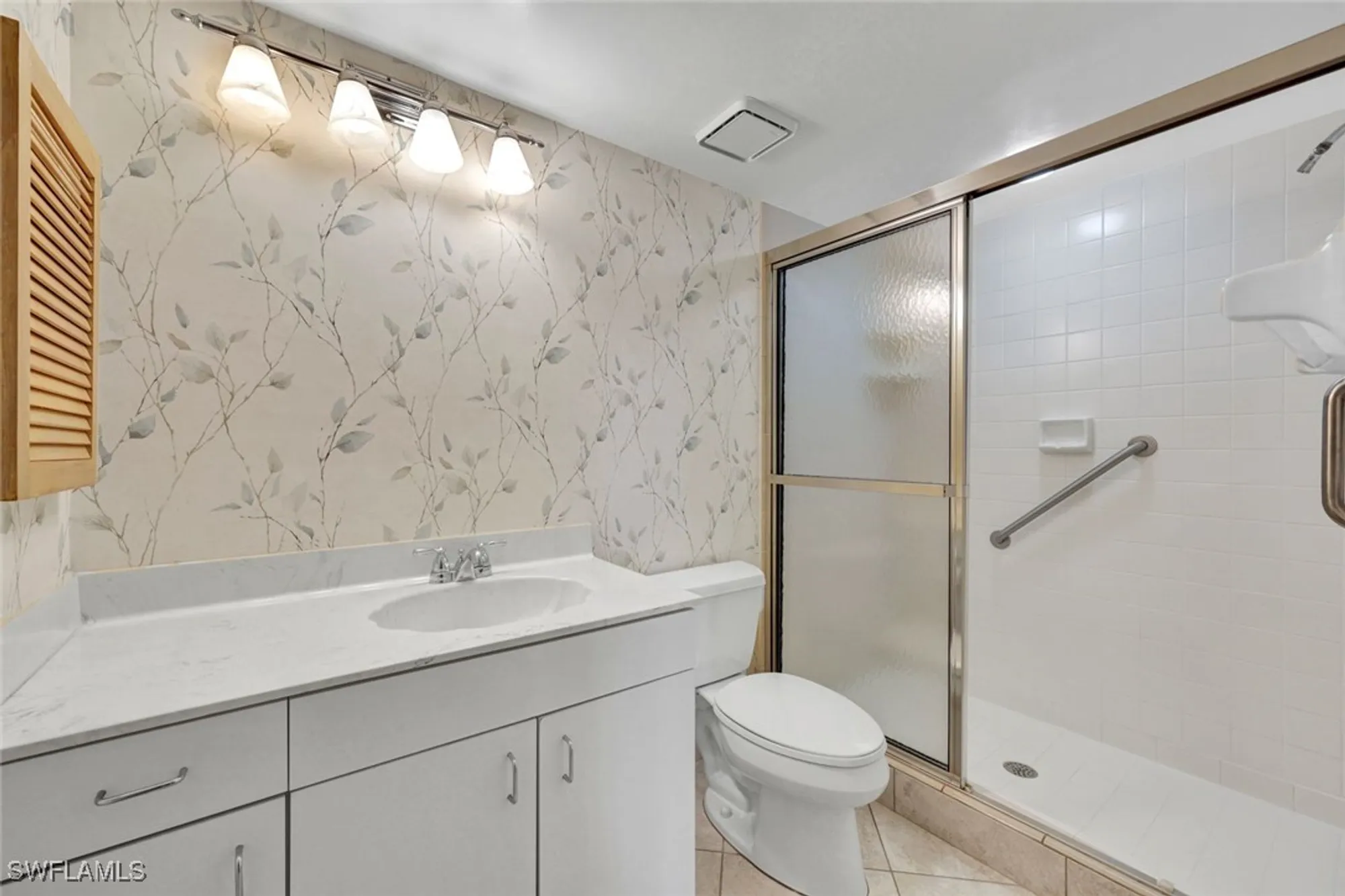 Property Slideshow image 19 of 29 | 6101 pelican bay blvd 201, Naples, FL, 34108