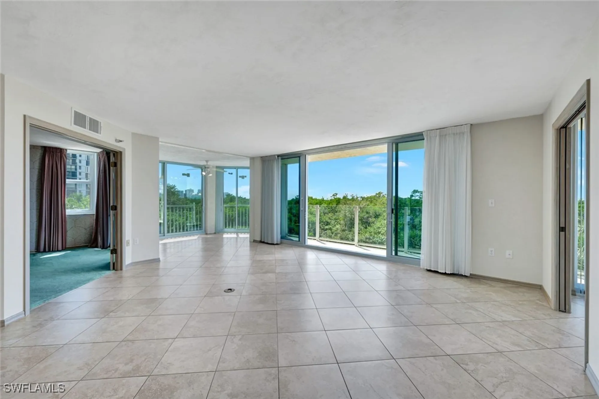 Property Slideshow image 7 of 29 | 6101 pelican bay blvd 201, Naples, FL, 34108