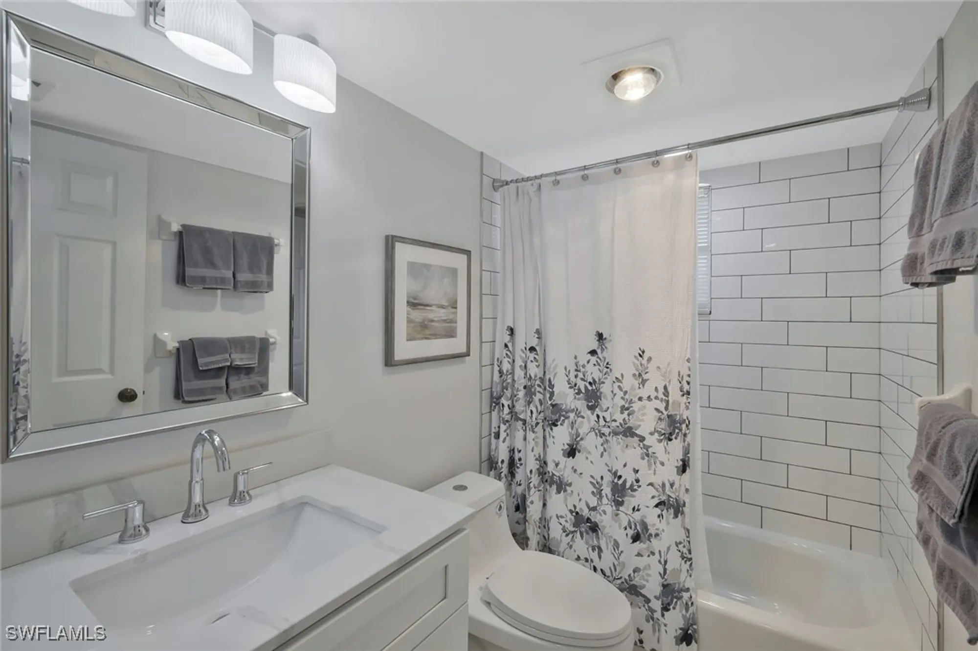 Property Slideshow image 20 of 31 | 4121 lake forest dr 711, Bonita Springs, FL, 34134