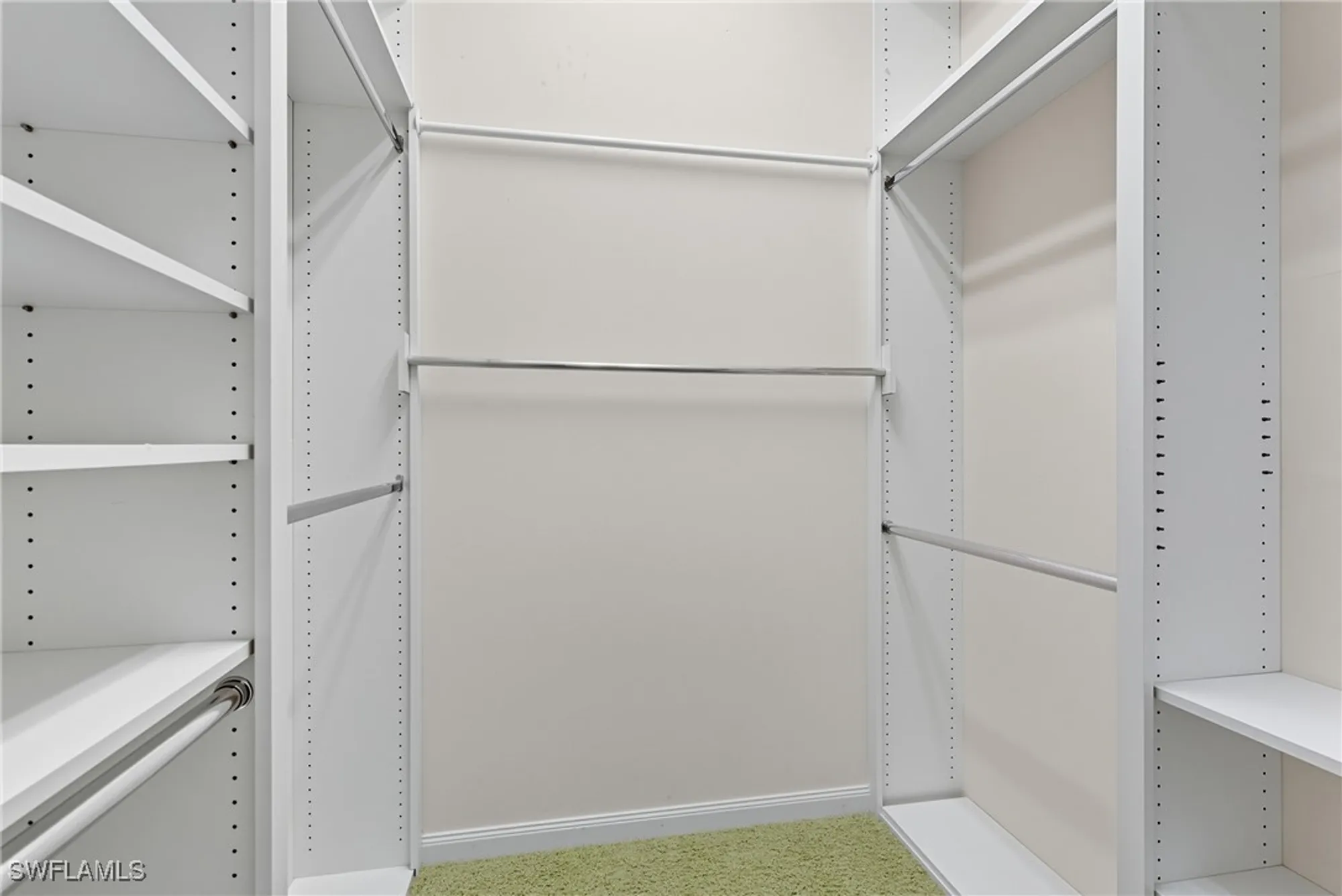 Property Slideshow image 15 of 24 | 5925 bermuda ln, Naples, FL, 34119