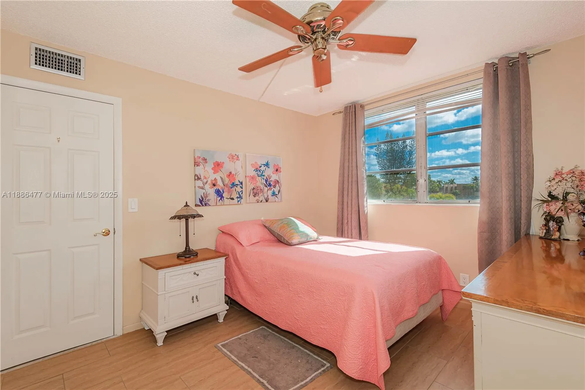 Property Slideshow image 23 of 26 | 2991 nw 46th ave 210, Lauderdale Lakes, FL, 33313