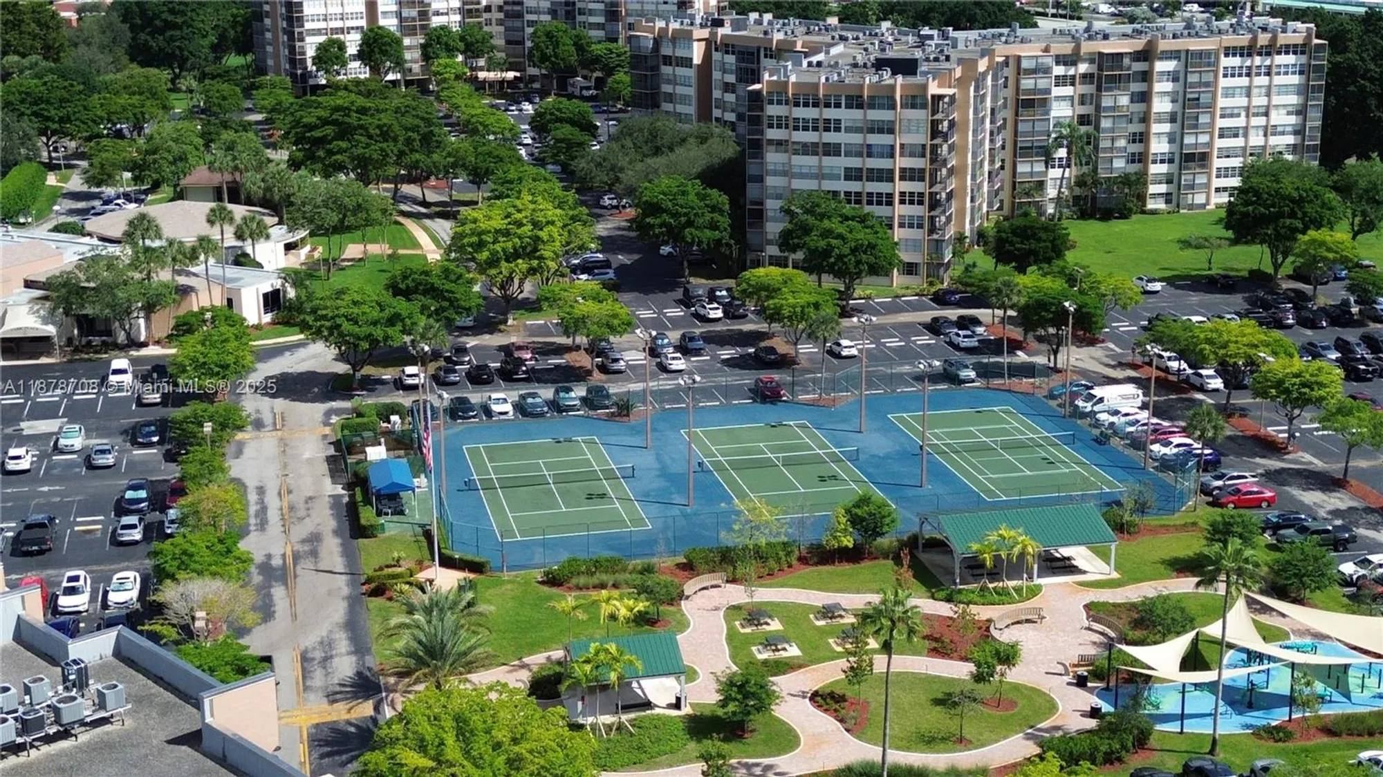 Property Slideshow image 23 of 27 | 1100 saint charles pl ph 5, Pembroke Pines, FL, 33026