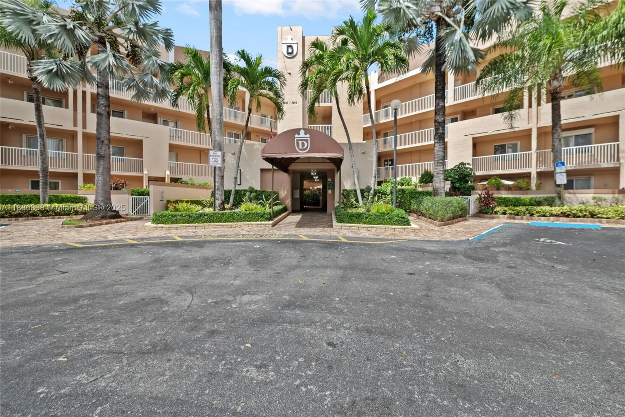 Property Slideshow image 1 of 21 | 7667 granville dr 310, Tamarac, FL, 33321