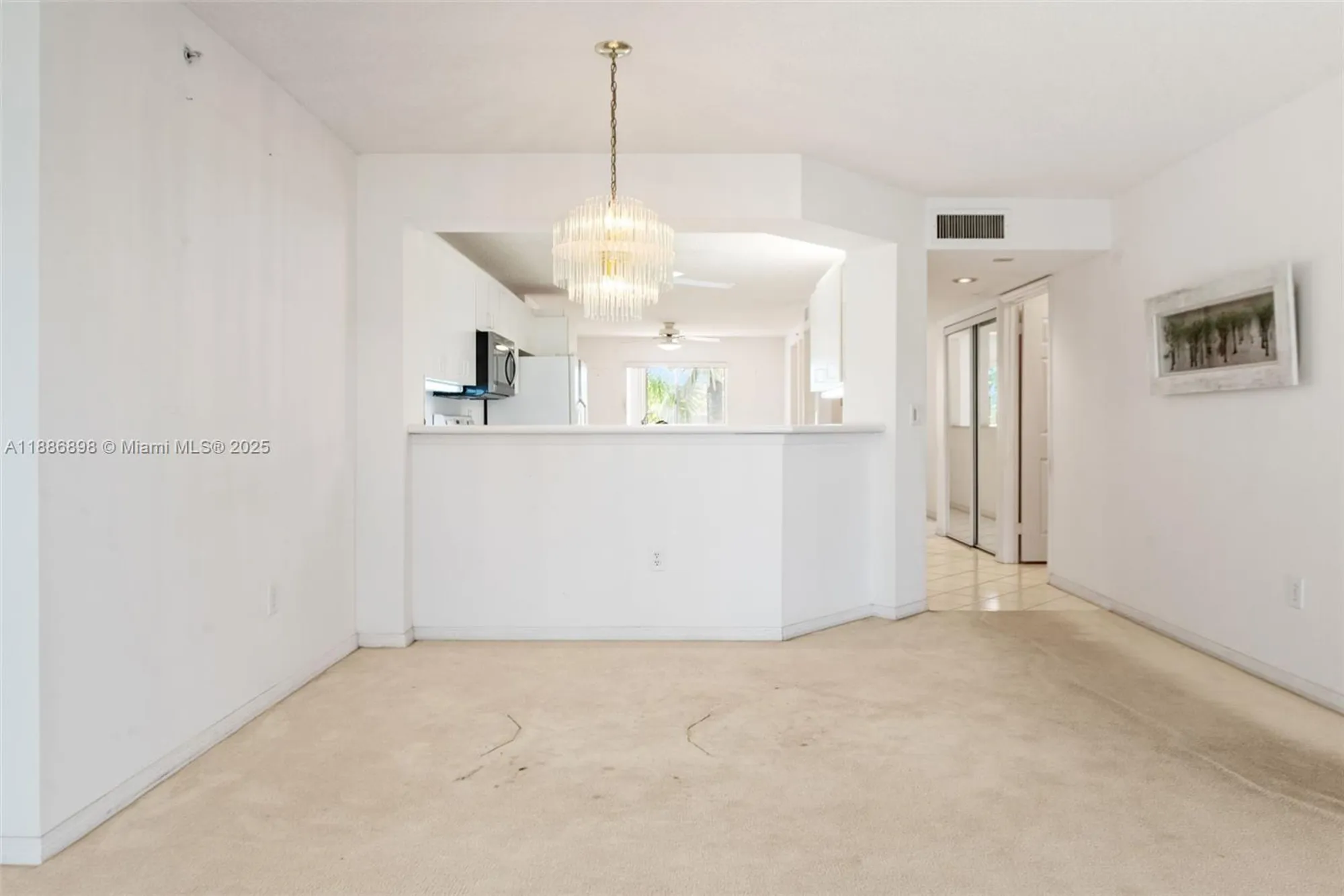 Property Slideshow image 8 of 21 | 7667 granville dr 310, Tamarac, FL, 33321