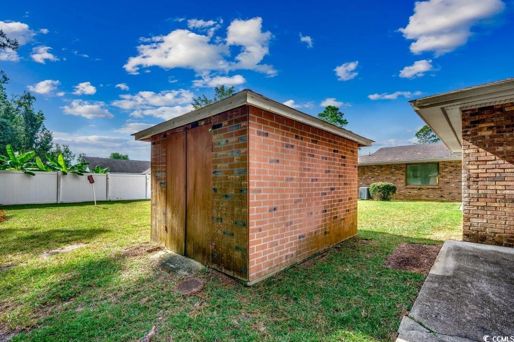 Property Slideshow image 17 of 27 | 306 prestwick rd, Myrtle Beach, SC, 29588