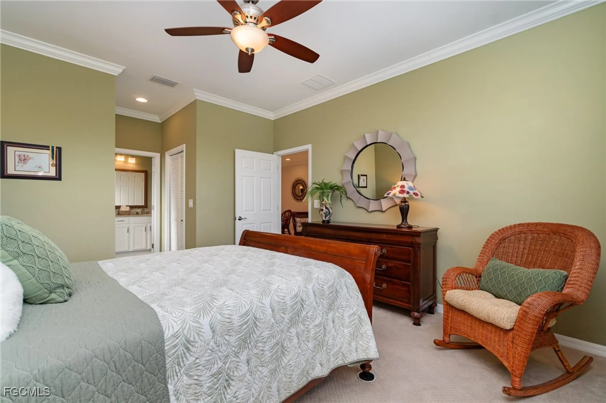Property Slideshow image 13 of 36 | 20548 chestnut ridge dr, North Fort Myers, FL, 33917