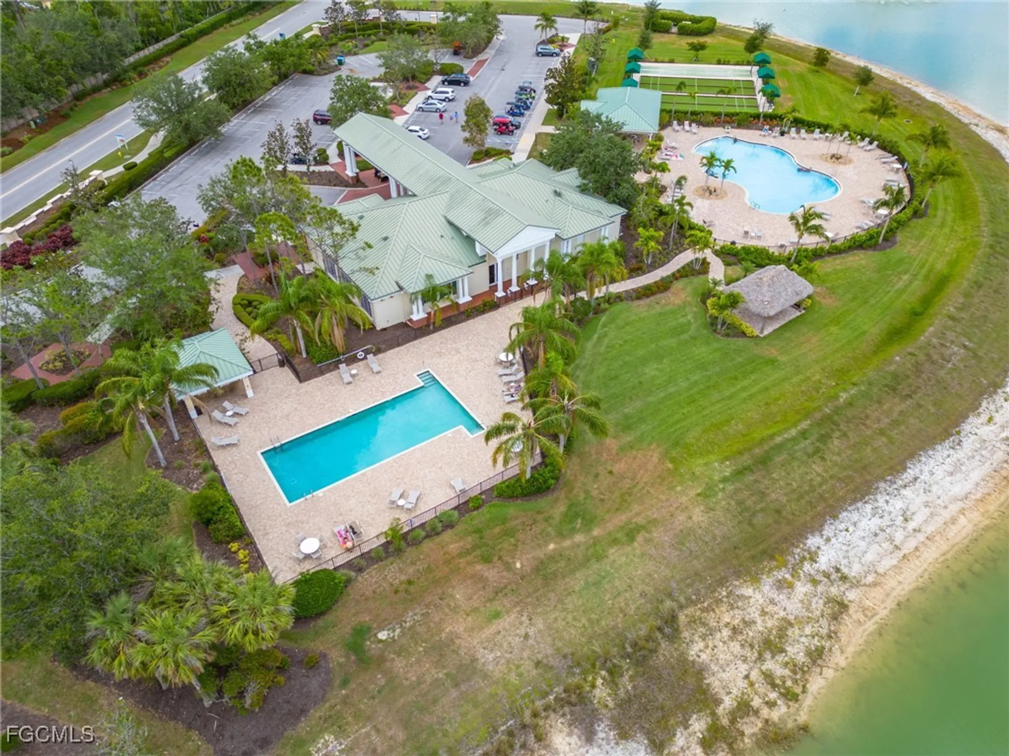Property Slideshow image 31 of 36 | 20548 chestnut ridge dr, North Fort Myers, FL, 33917