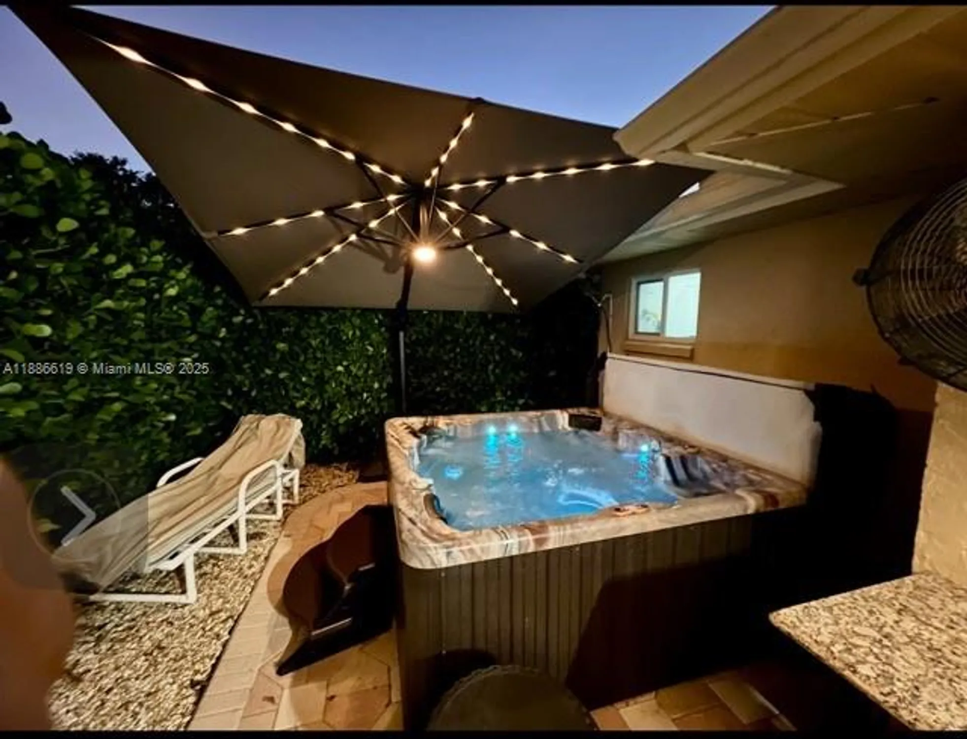 Property Slideshow image 25 of 37 | 10668 greentrail dr, Boynton Beach, FL, 33436