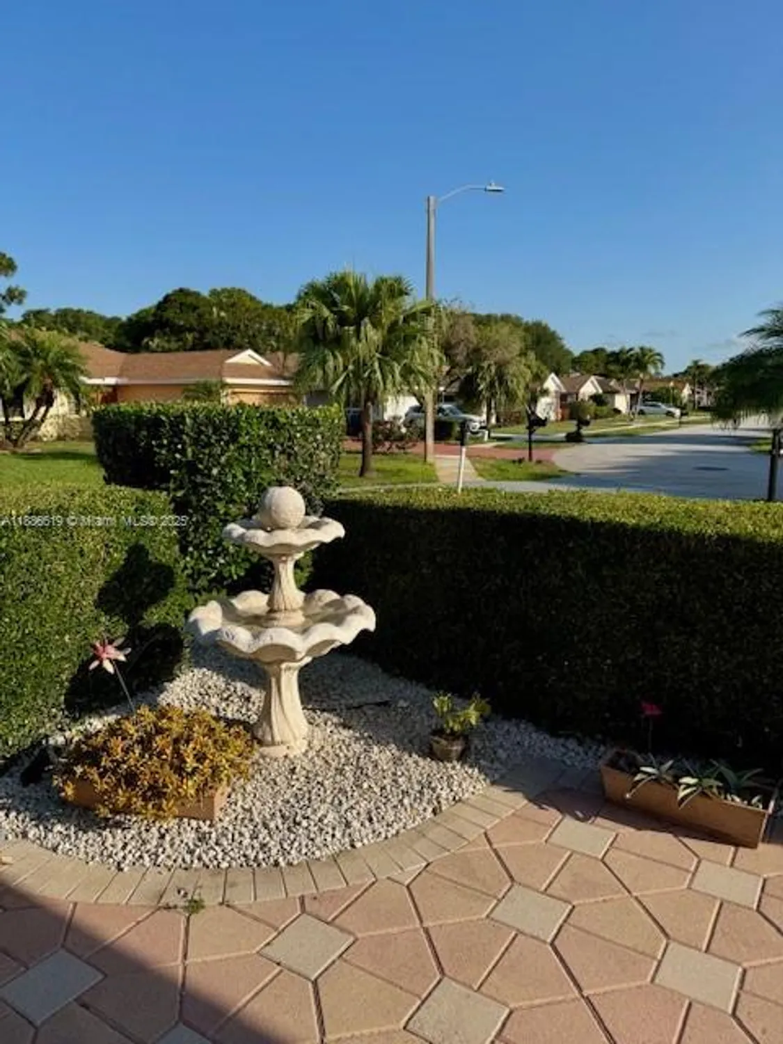 Property Slideshow image 34 of 37 | 10668 greentrail dr, Boynton Beach, FL, 33436