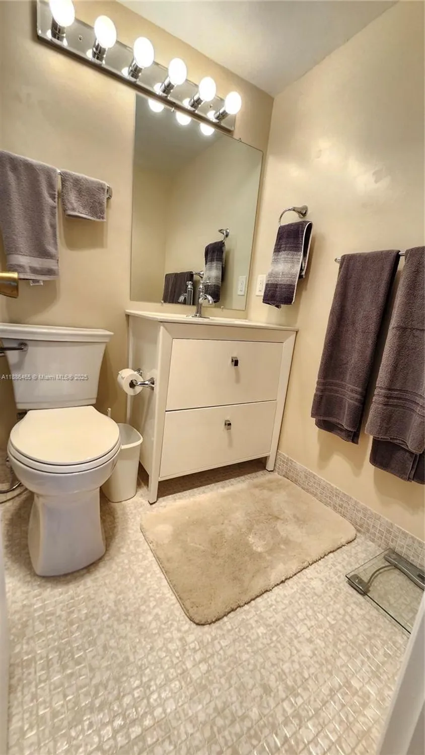 Property Slideshow image 22 of 54 | 2144 cambridge g # 2144, Deerfield Beach, FL, 33442