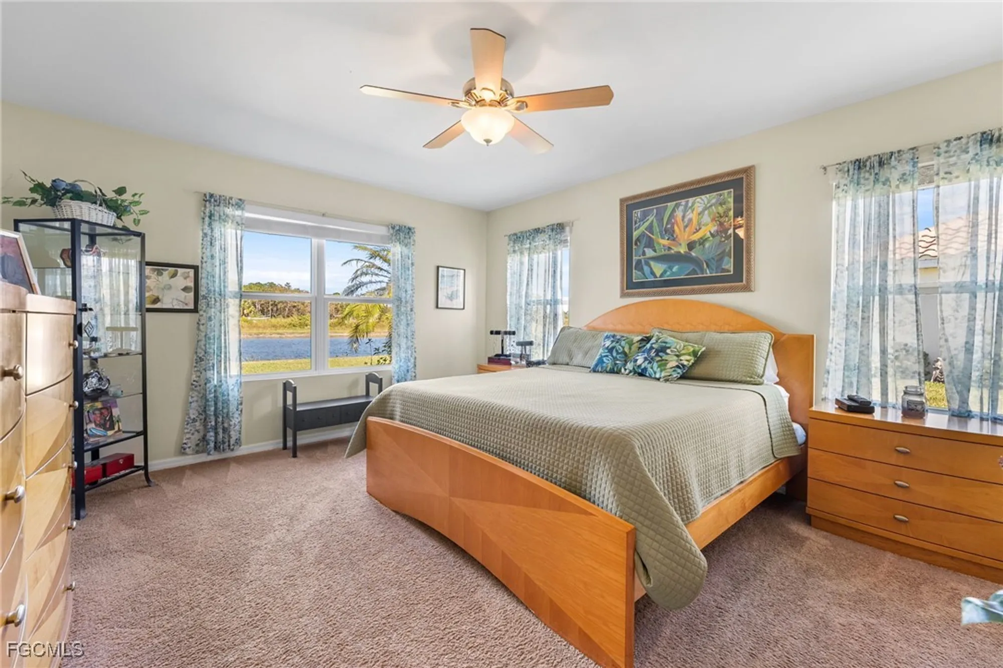 Property Slideshow image 19 of 37 | 3079 apple blossom dr, Alva, FL, 33920