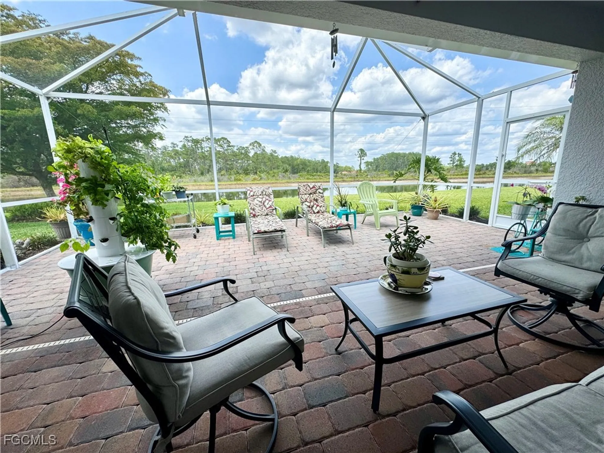 Property Slideshow image 28 of 37 | 3079 apple blossom dr, Alva, FL, 33920