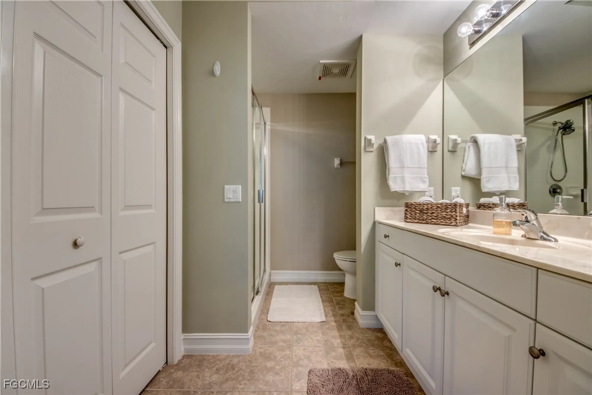 Property Slideshow image 16 of 28 | 10780 palazzo way 204, Fort Myers, FL, 33913