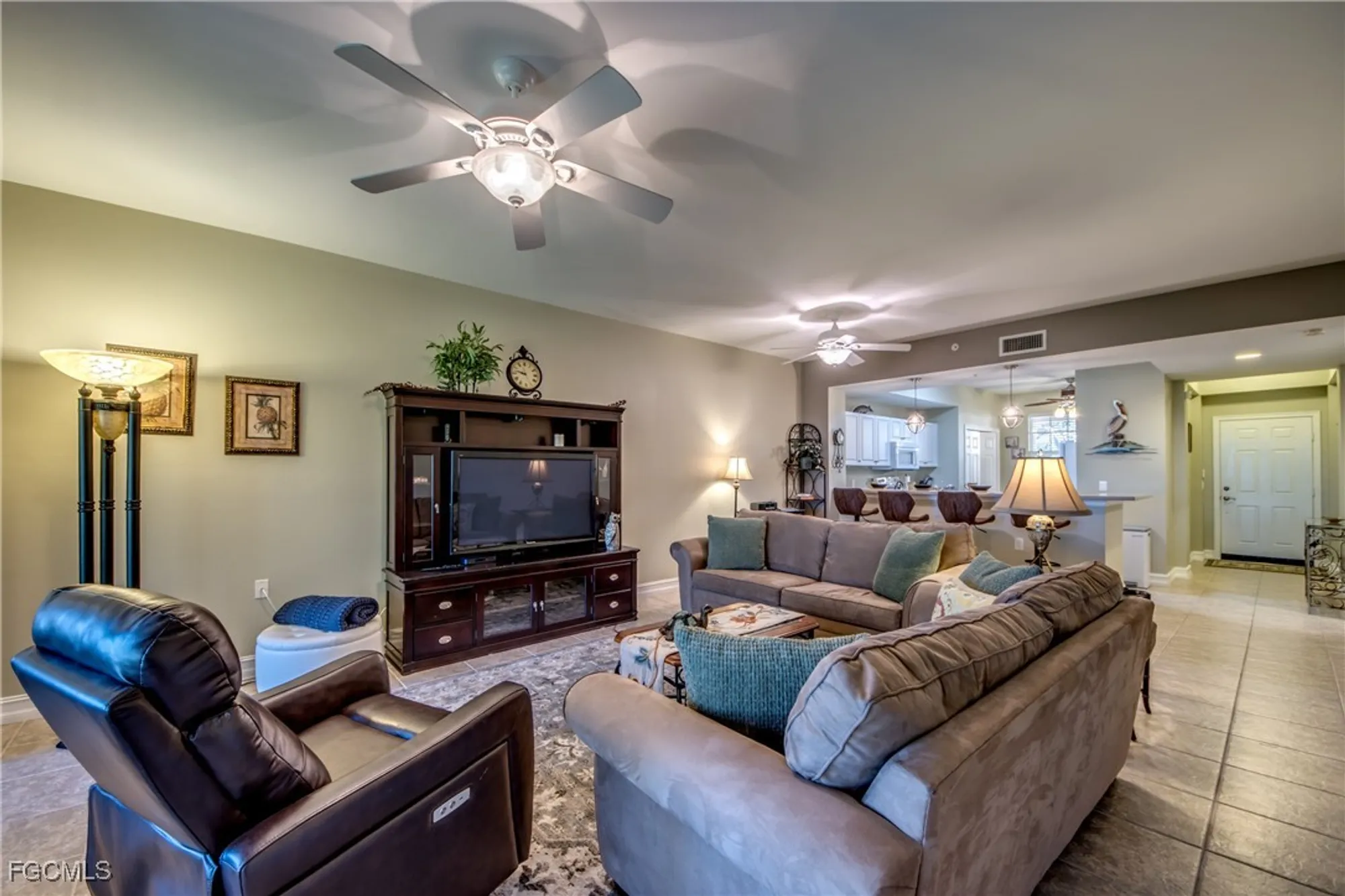Property Slideshow image 11 of 28 | 10780 palazzo way 204, Fort Myers, FL, 33913