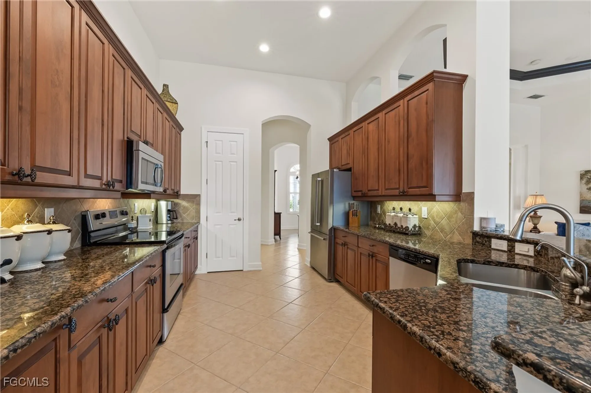Property Slideshow image 15 of 39 | 13023 milford pl, Fort Myers, FL, 33913