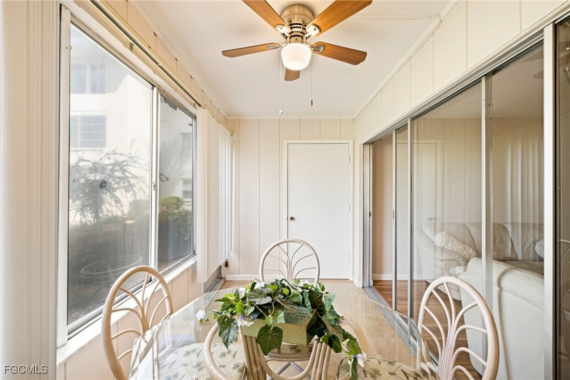 Property Slideshow image 27 of 48 | 1828 pine valley dr 109, Fort Myers, FL, 33907