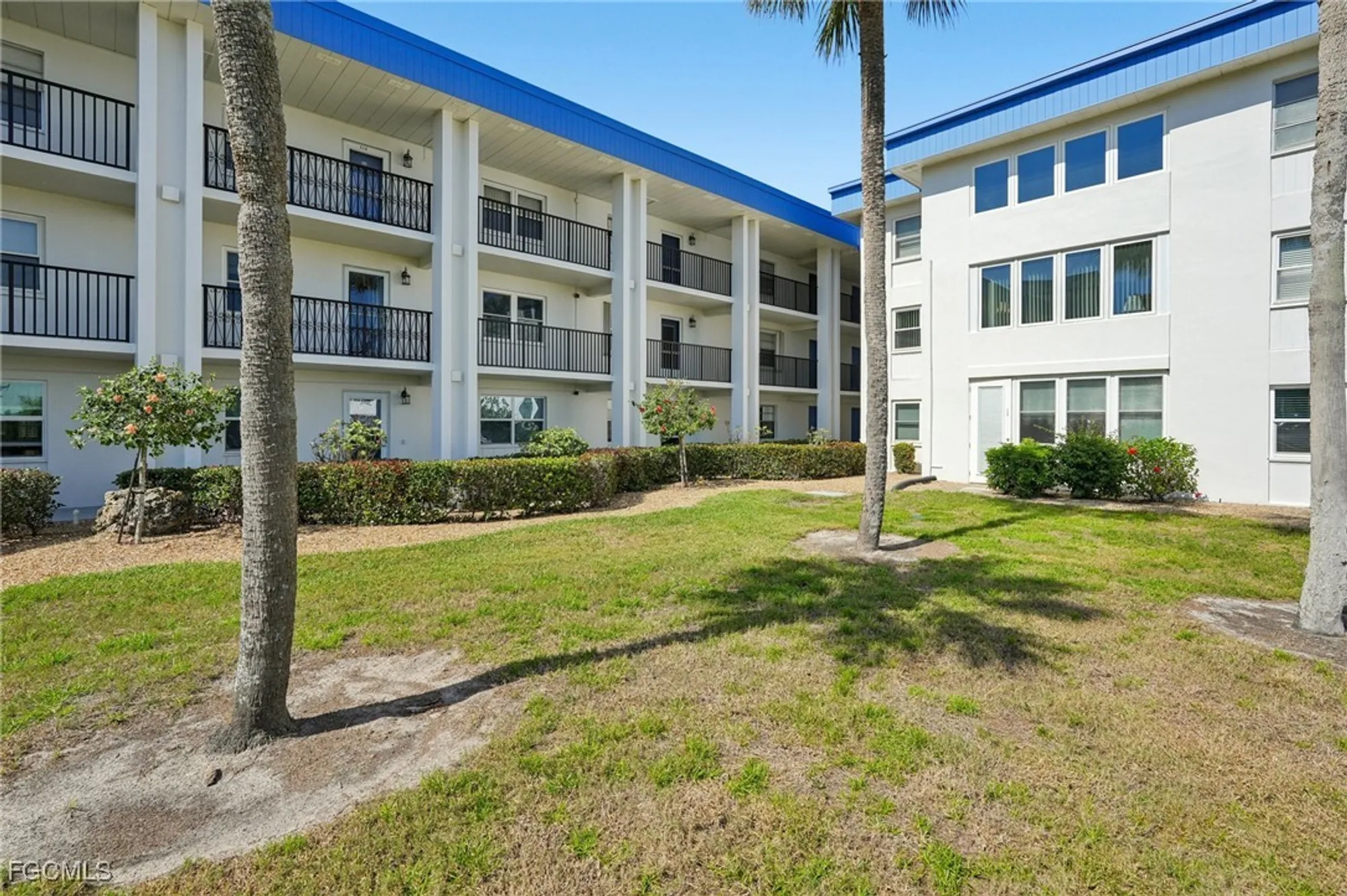 Property Slideshow image 29 of 48 | 1828 pine valley dr 109, Fort Myers, FL, 33907