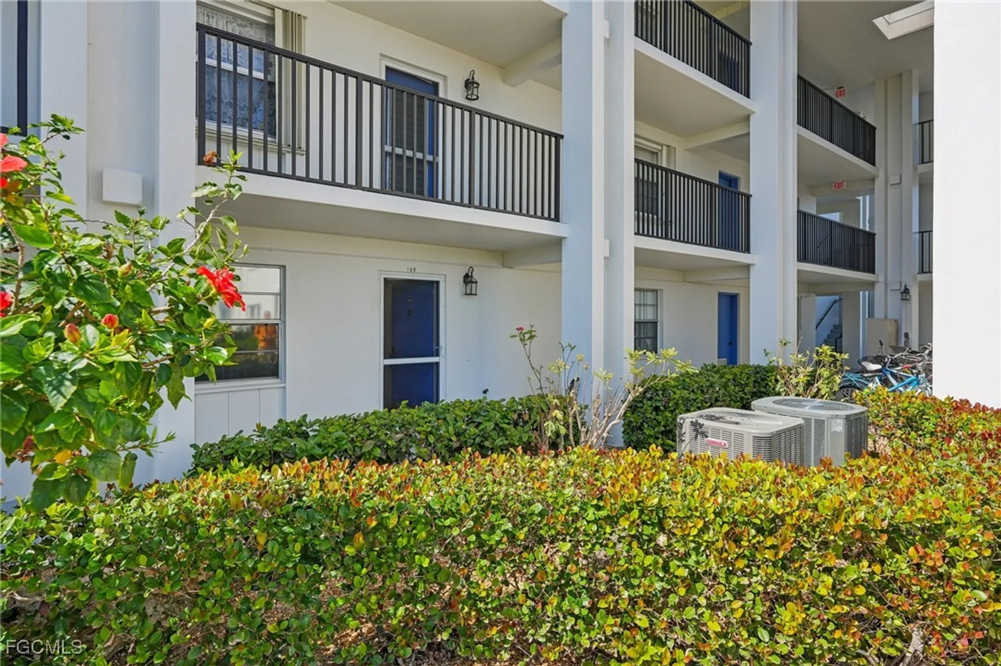 Property Slideshow image 30 of 48 | 1828 pine valley dr 109, Fort Myers, FL, 33907