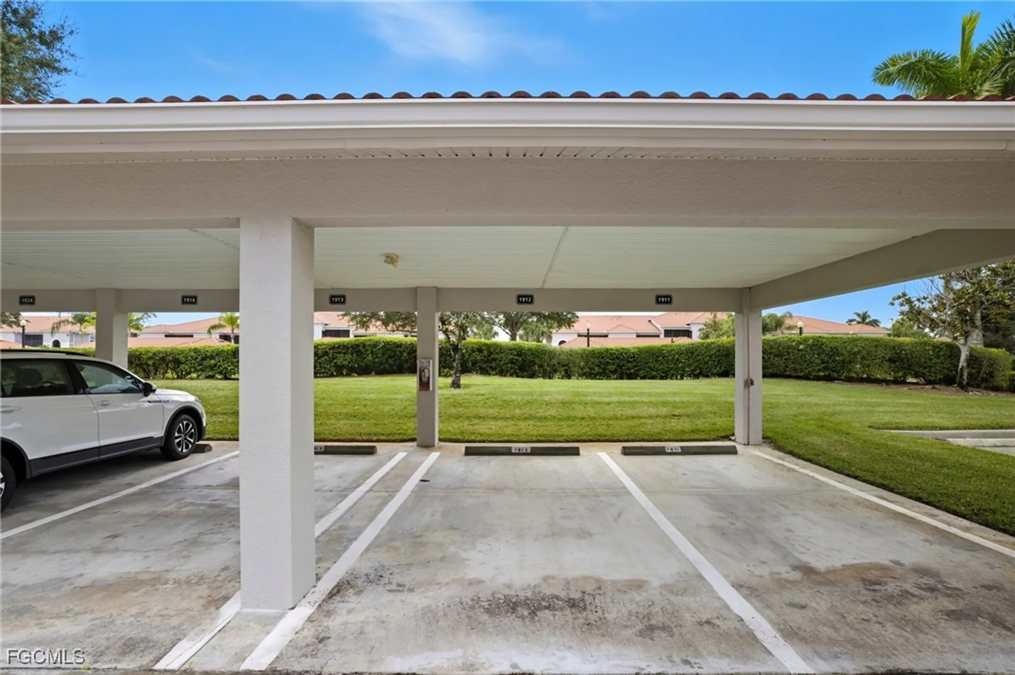 Property Slideshow image 29 of 50 | 10341 heritage bay blvd 1912, Naples, FL, 34120