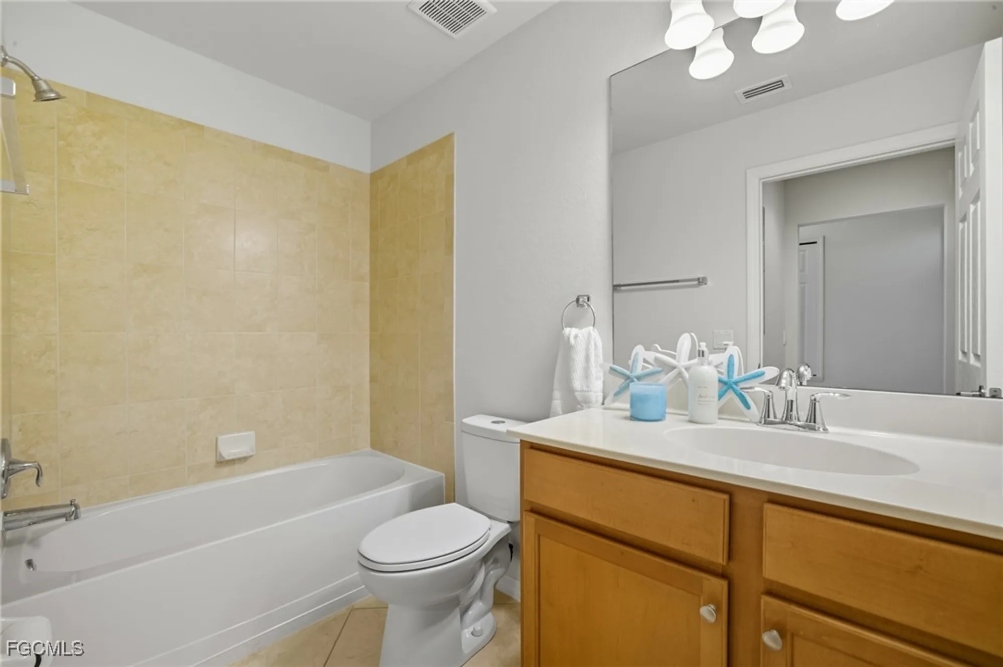 Property Slideshow image 22 of 50 | 10341 heritage bay blvd 1912, Naples, FL, 34120