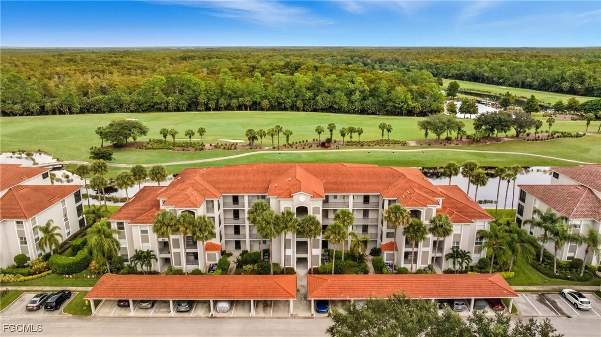 Property Slideshow image 3 of 50 | 10341 heritage bay blvd 1912, Naples, FL, 34120