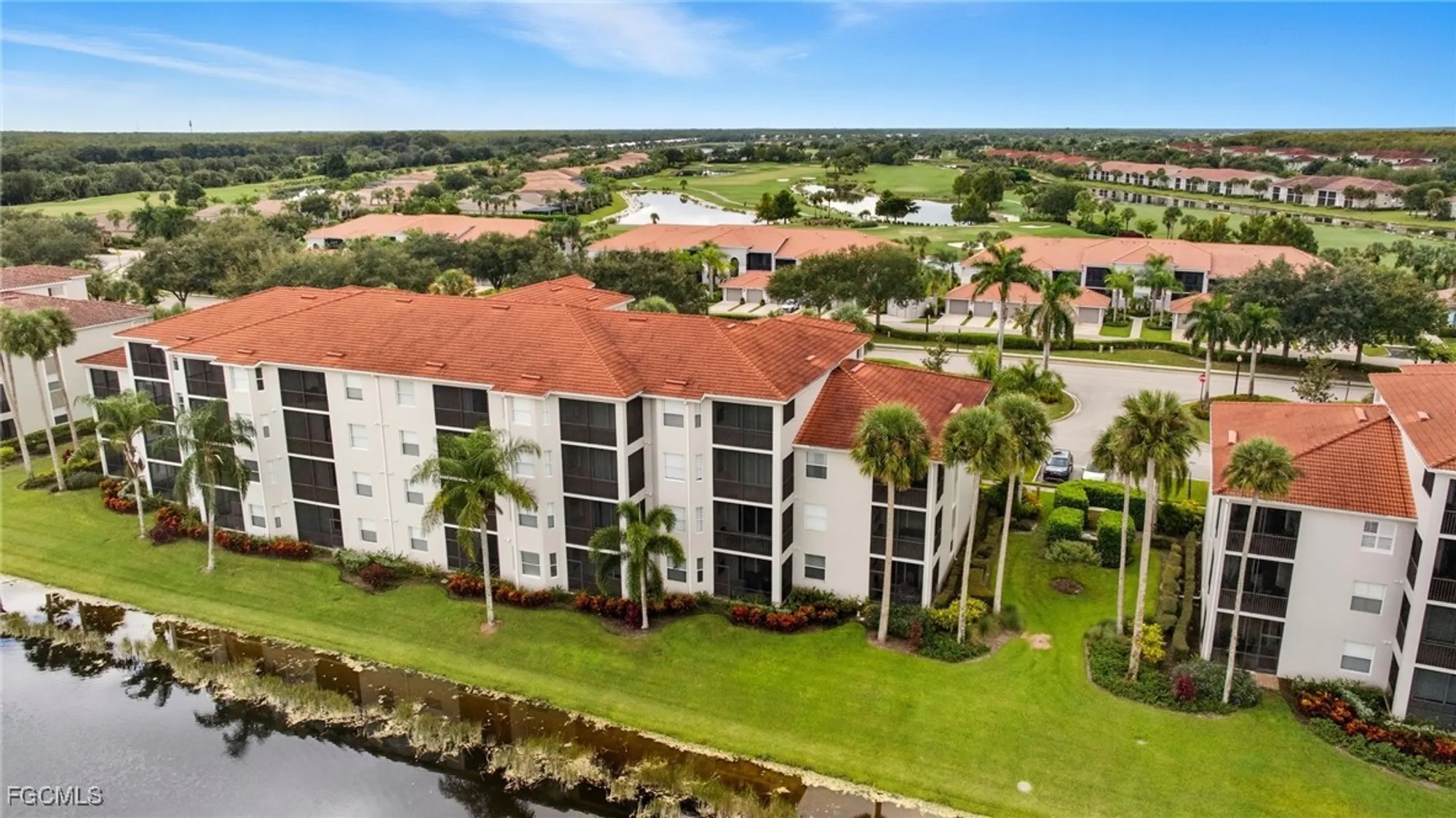 Property Slideshow image 33 of 50 | 10341 heritage bay blvd 1912, Naples, FL, 34120