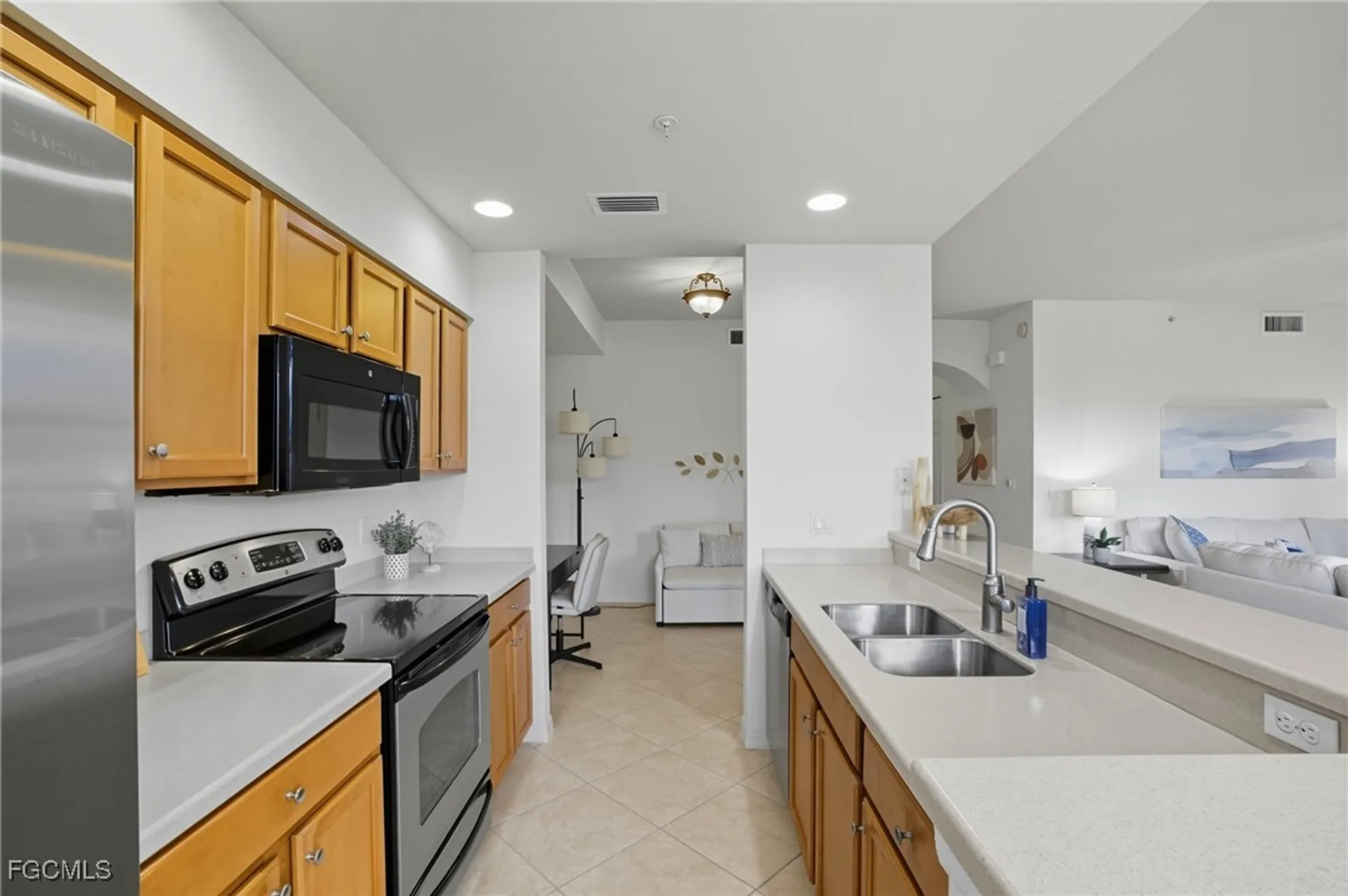 Property Slideshow image 9 of 50 | 10341 heritage bay blvd 1912, Naples, FL, 34120