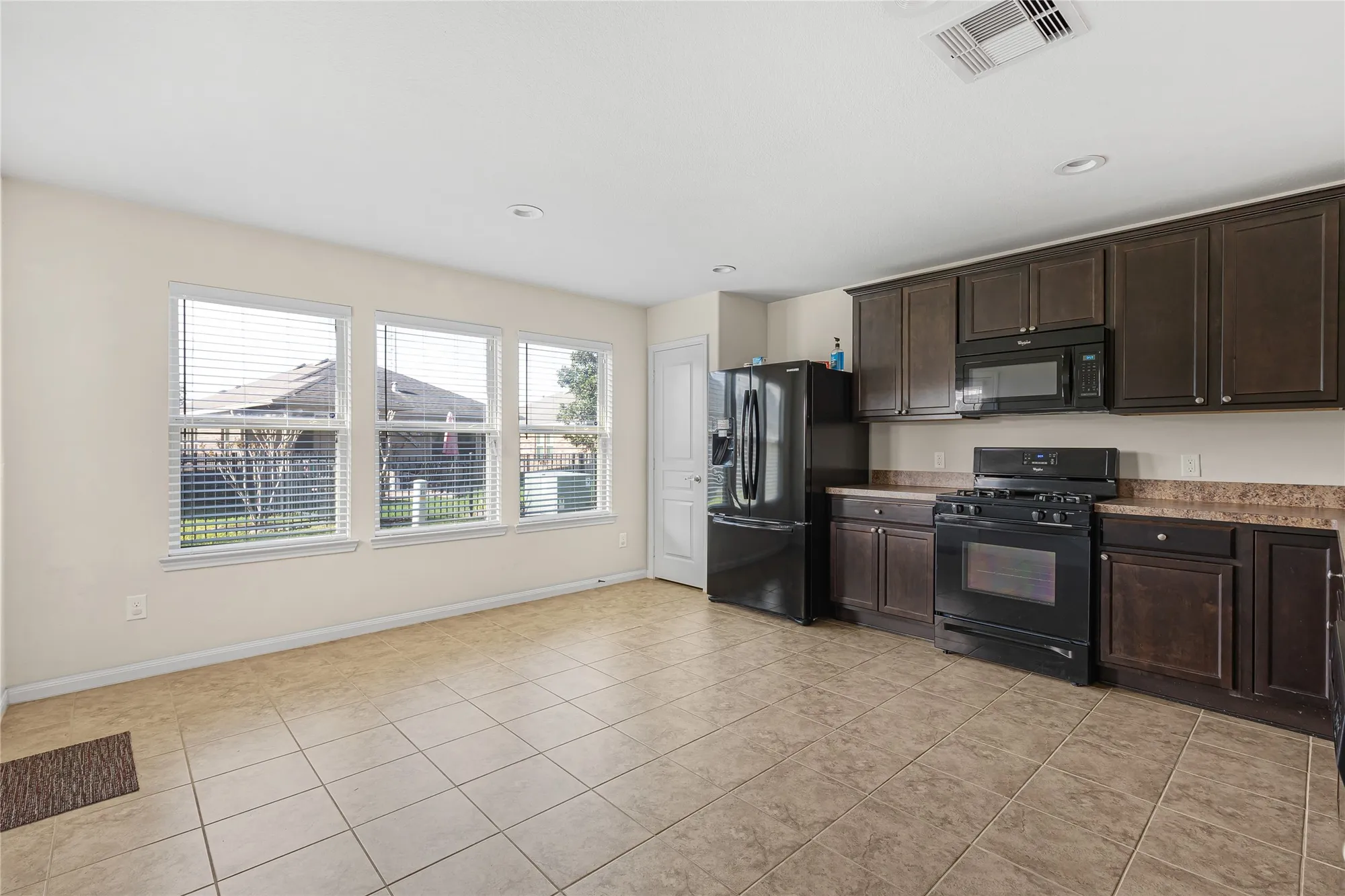 Property Slideshow image 10 of 36 | 3710 saddlebag way, Richmond, TX, 77469