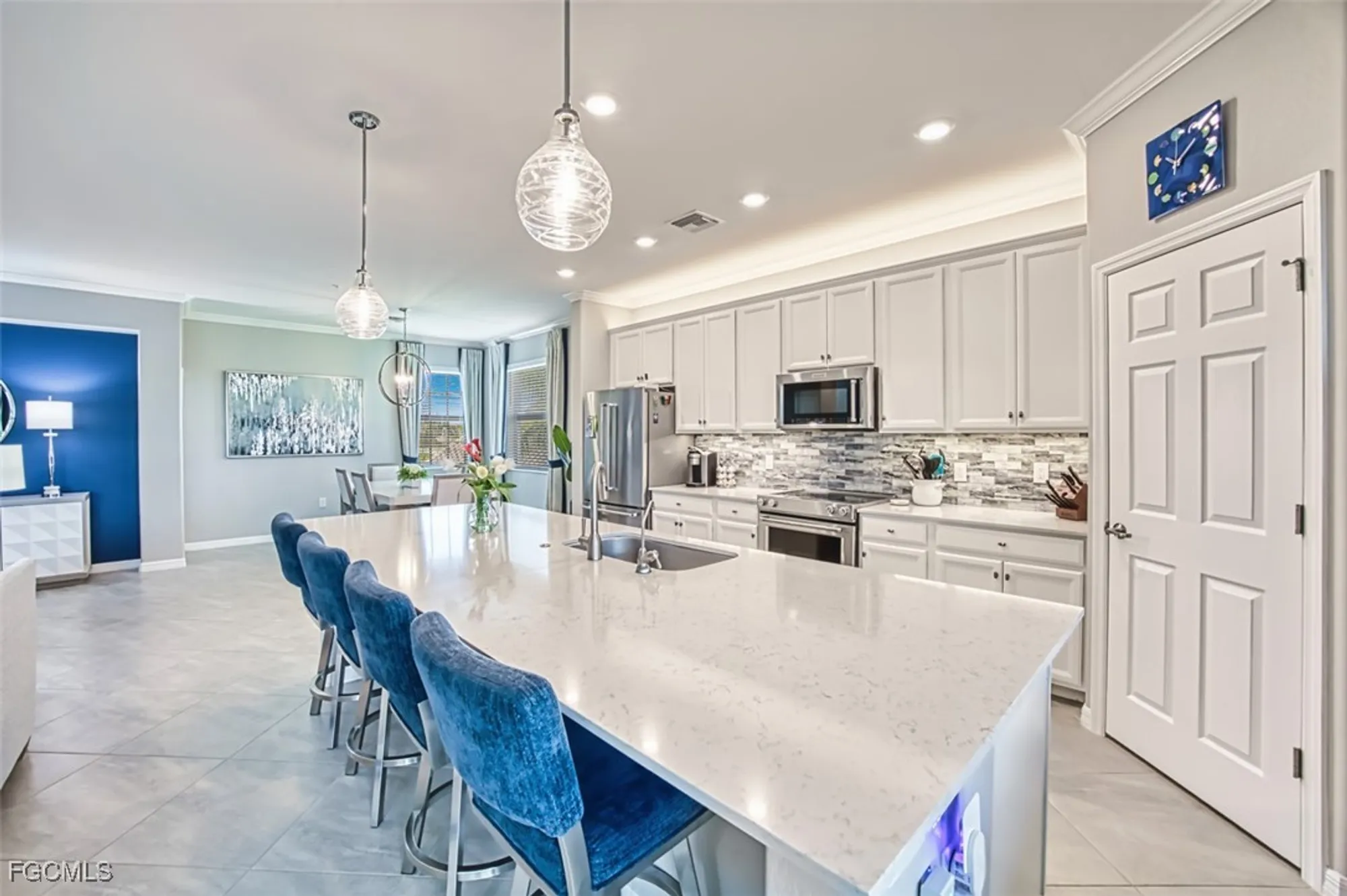 Property Slideshow image 11 of 47 | 12003 hawthorn lake dr unit 201, Fort Myers, FL, 33913