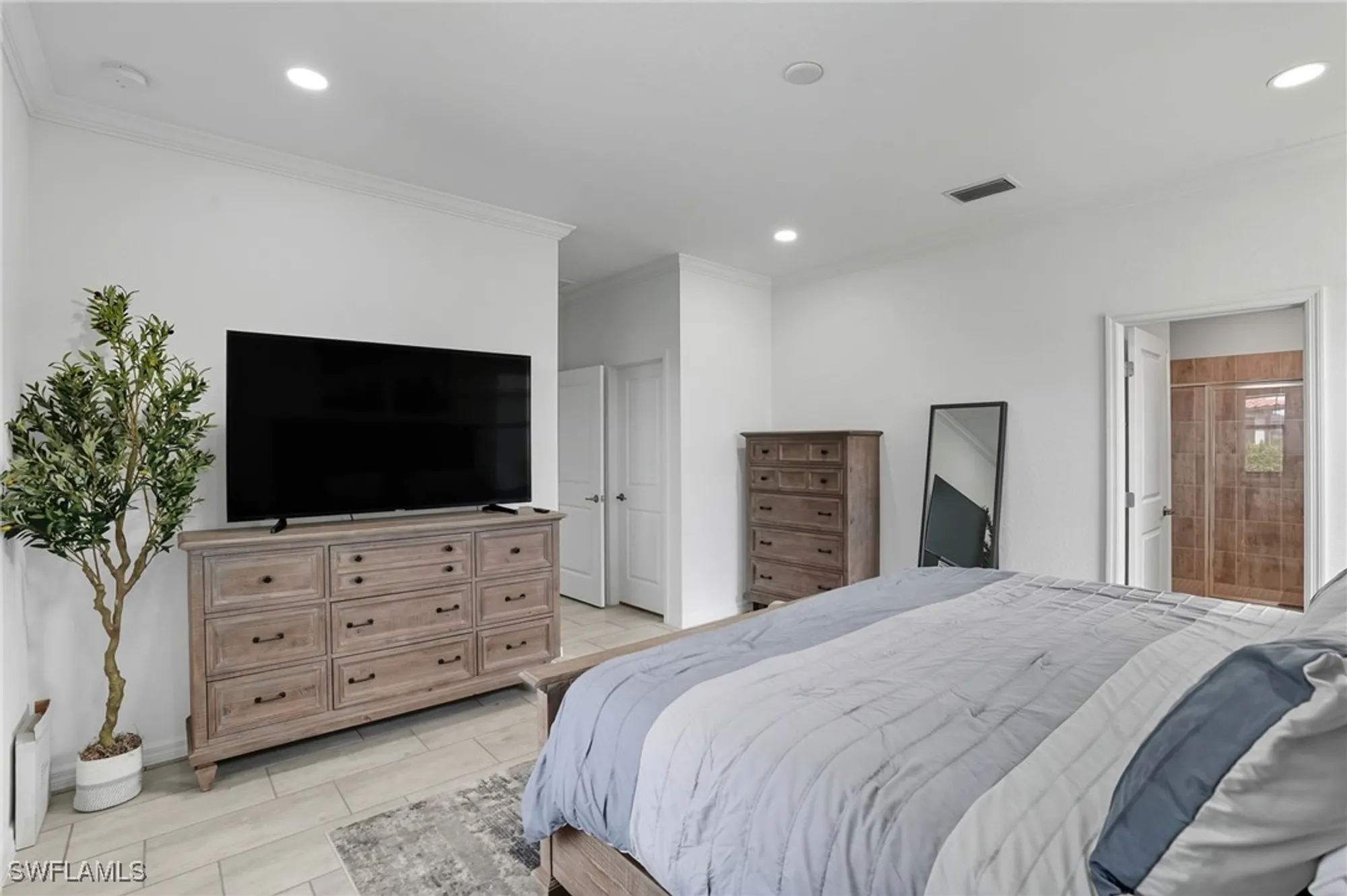 Property Slideshow image 19 of 50 | 11550 shady palm way, Fort Myers, FL, 33913