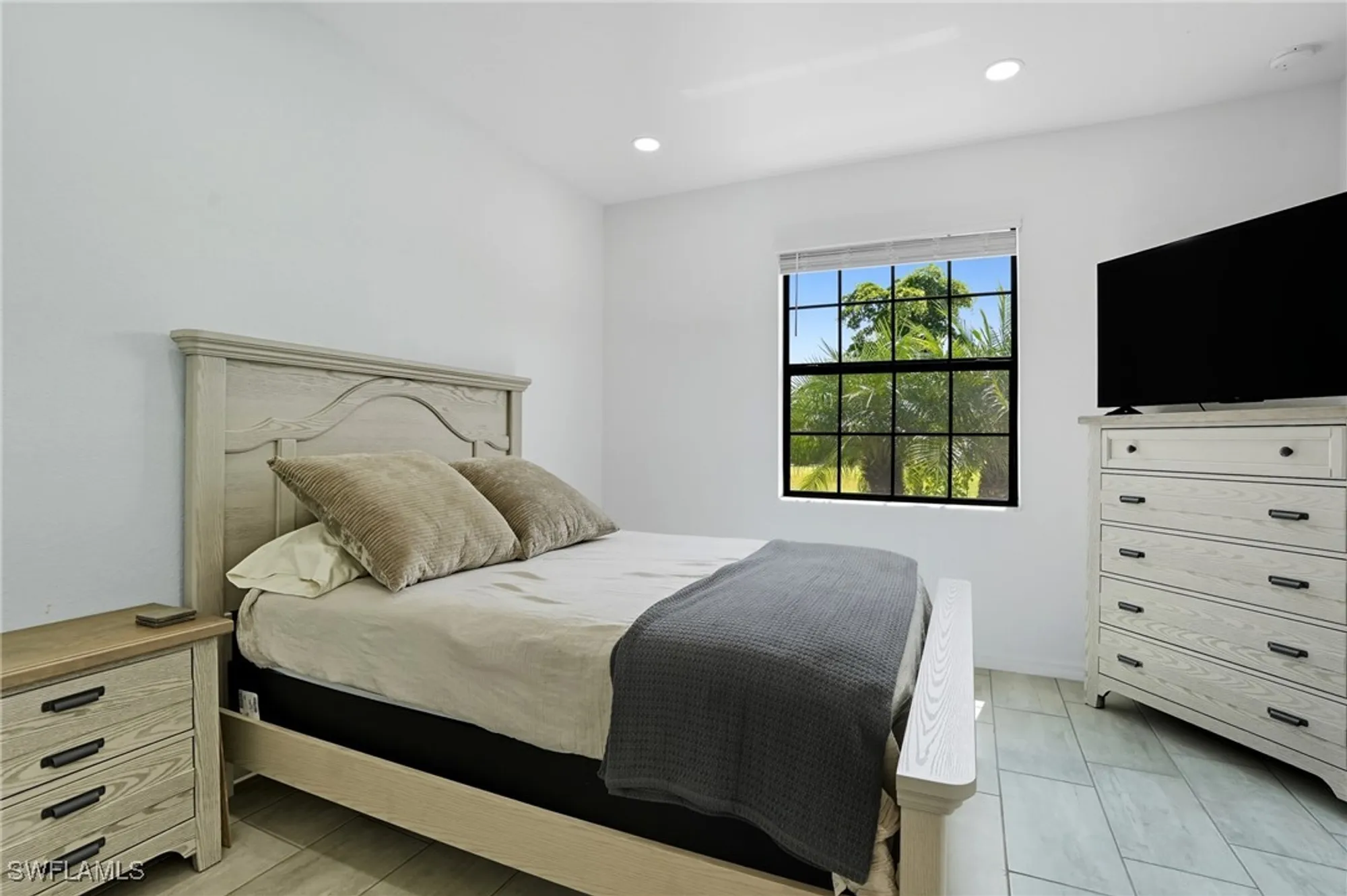 Property Slideshow image 26 of 50 | 11550 shady palm way, Fort Myers, FL, 33913