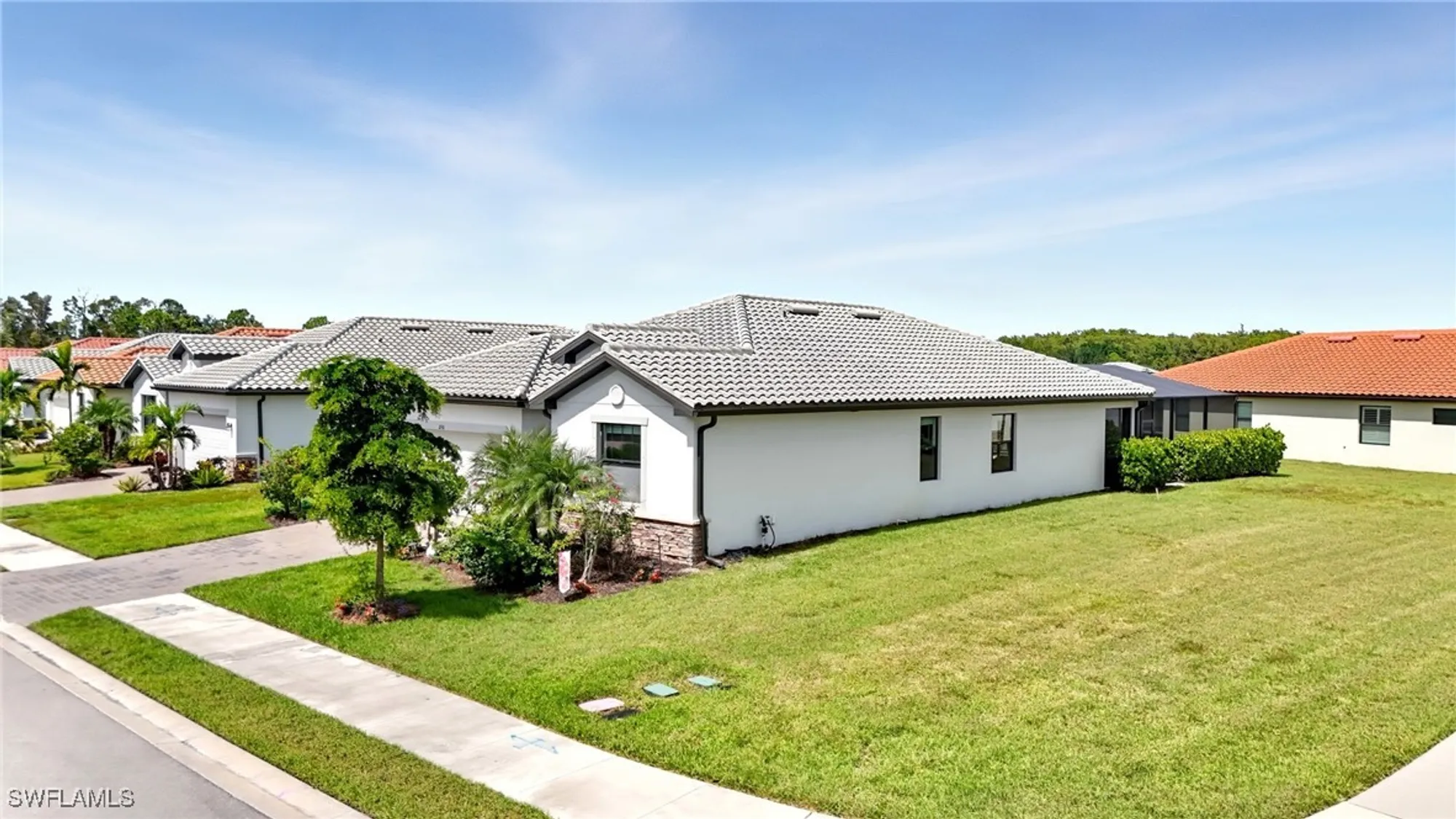 Property Slideshow image 42 of 50 | 11550 shady palm way, Fort Myers, FL, 33913