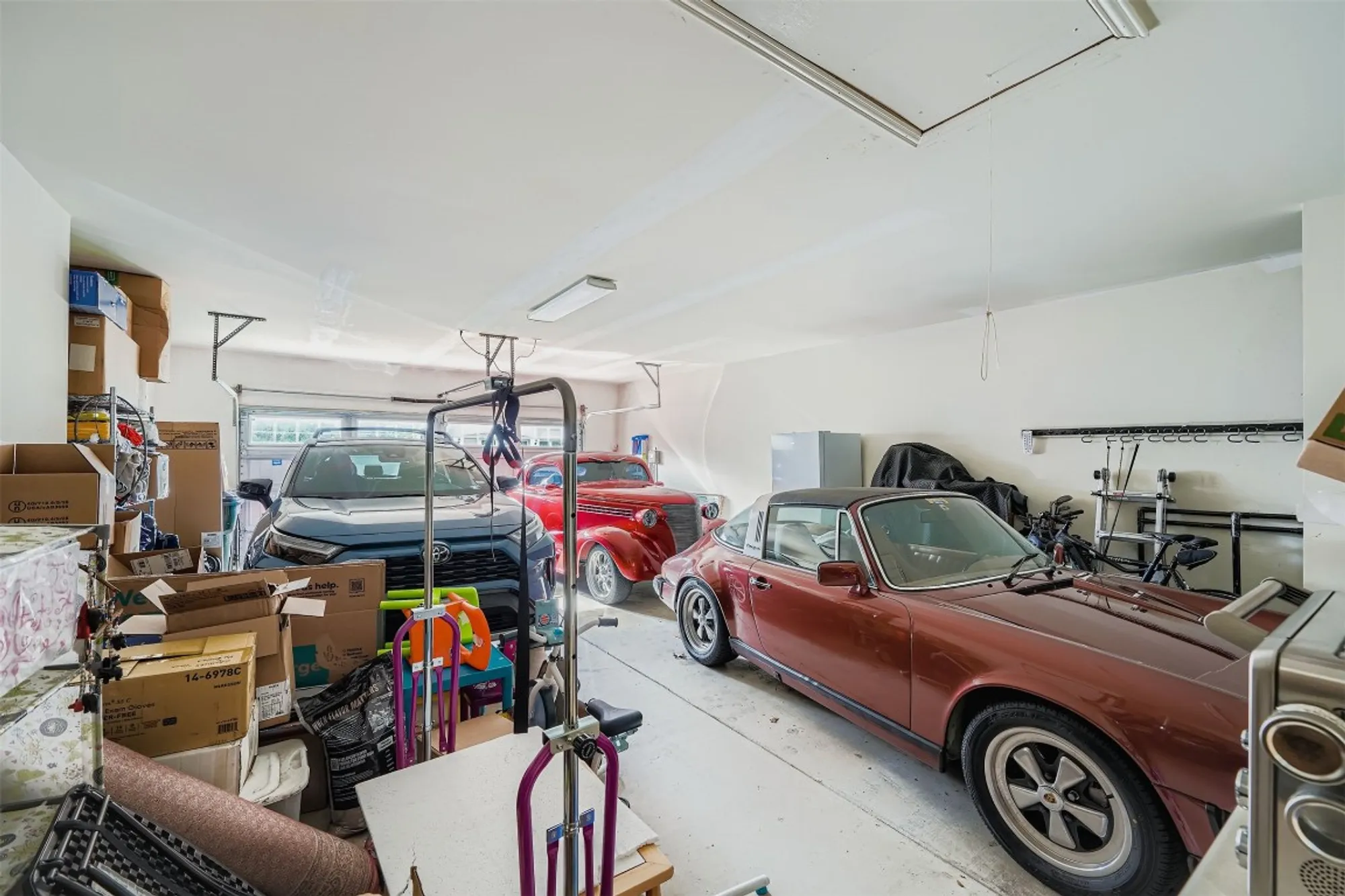 Property Slideshow image 26 of 34 | 304 pipe creek ln, Georgetown, TX, 78633